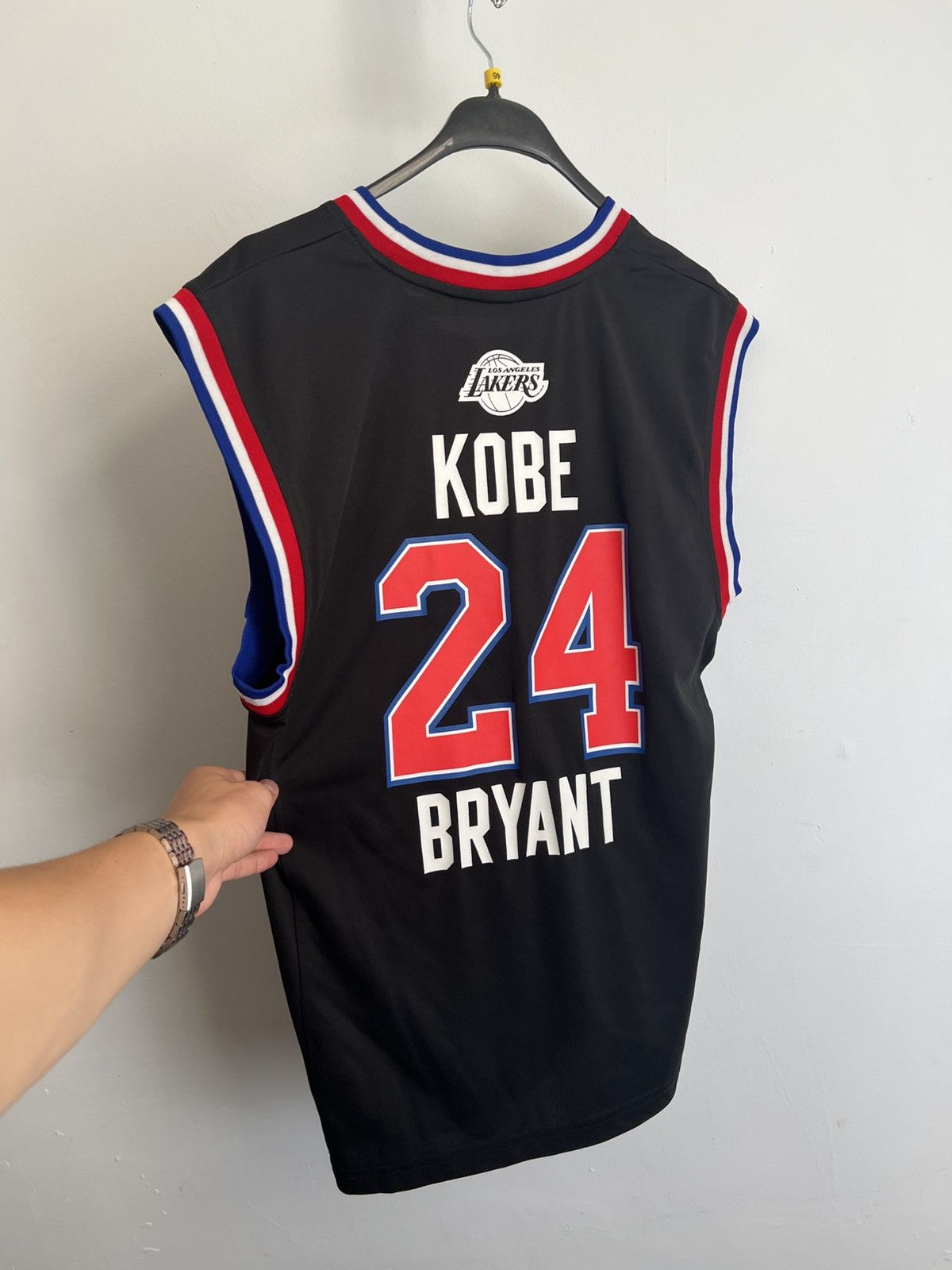 Adidas Authentic Men's Kobe Bryant 2015 All Star Swingman Jersey Size US S / EU 44-46 / 1 - 1 Thumbnail