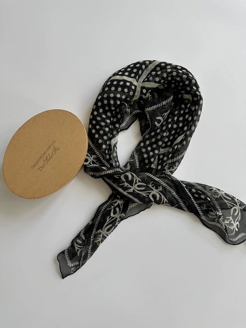 Takahiromiyashita The Soloist. takahiromiyashita thesoloist silk scarf- dmc Size ONE SIZE - 1 Thumbnail