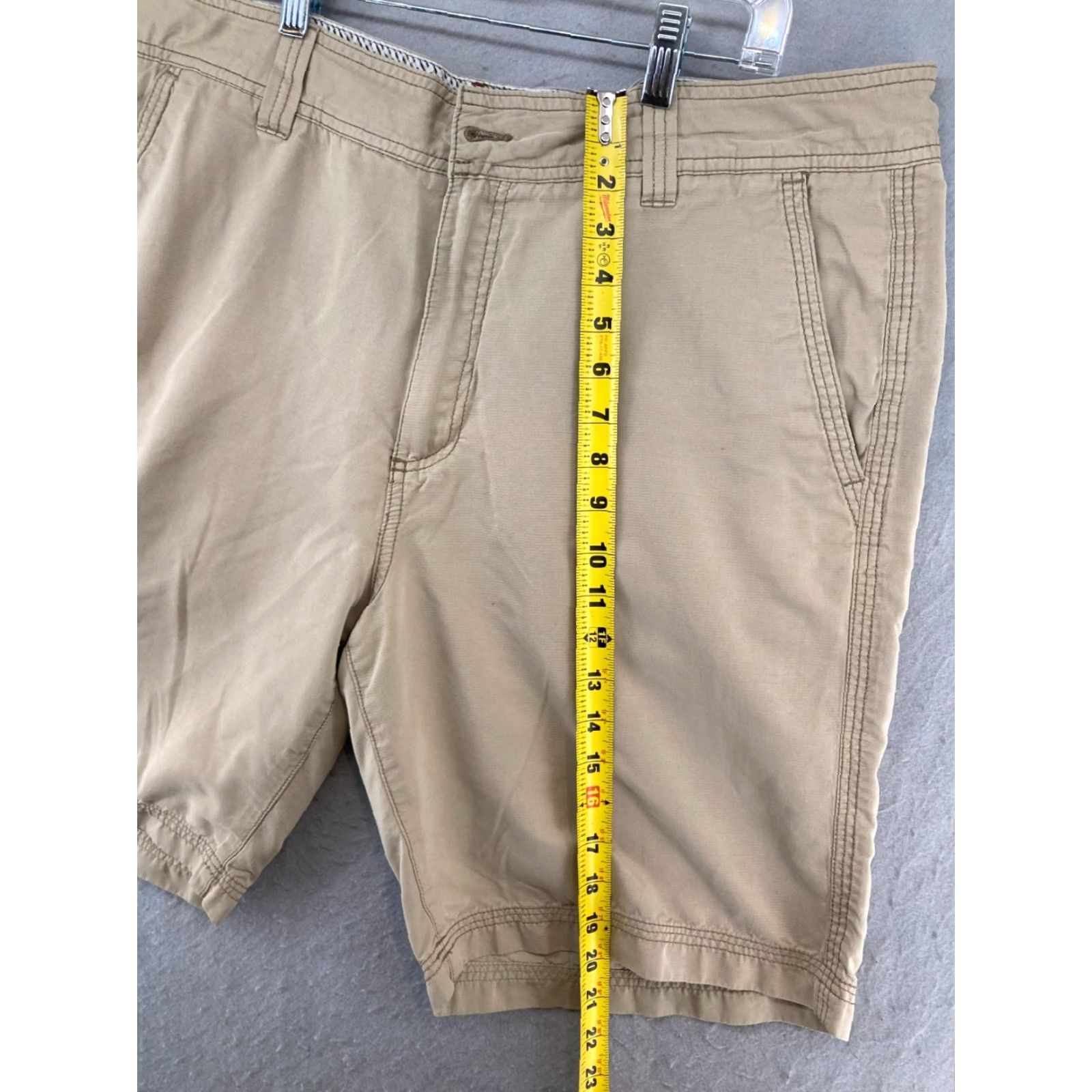 Royal Robbins Royal Robbins Mens Shorts 40 Khaki Outdoor Hiking Short Regular 40 Beige Polyester Blend Shirt? Size US 40 / EU 56 - 3 Thumbnail