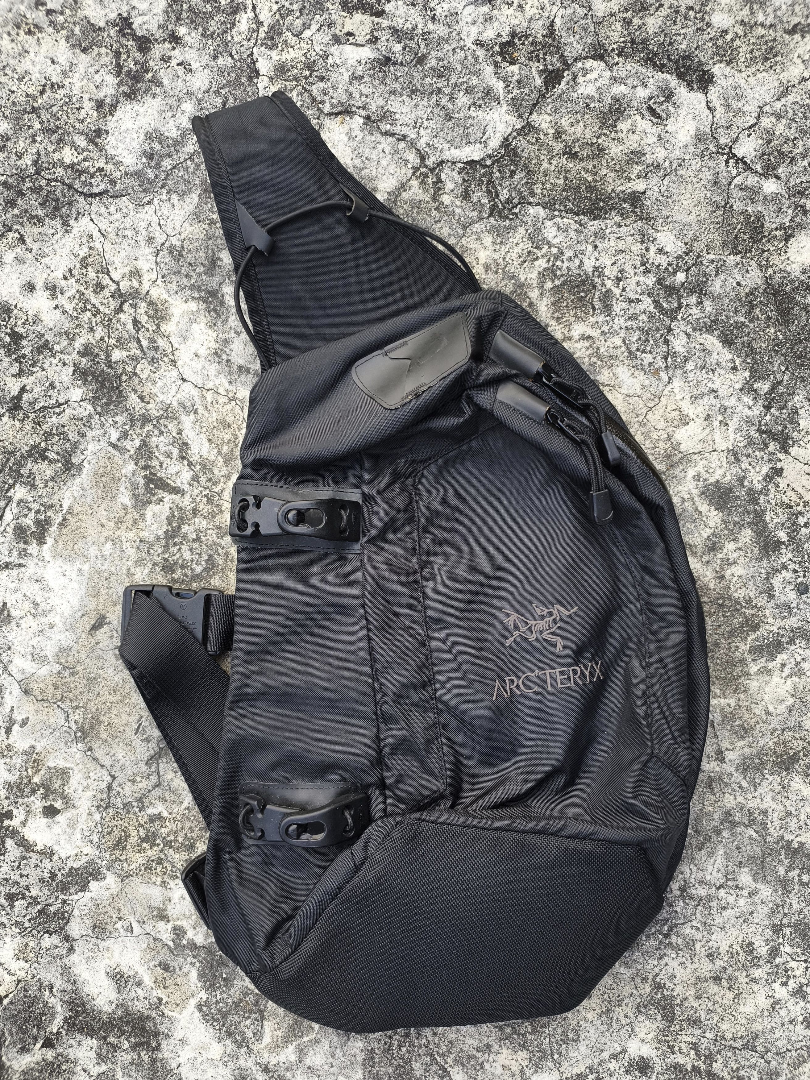 バッグ arc'teryx quiver one shoulder bag Arc'teryx Quiver Sling Bag | eBay