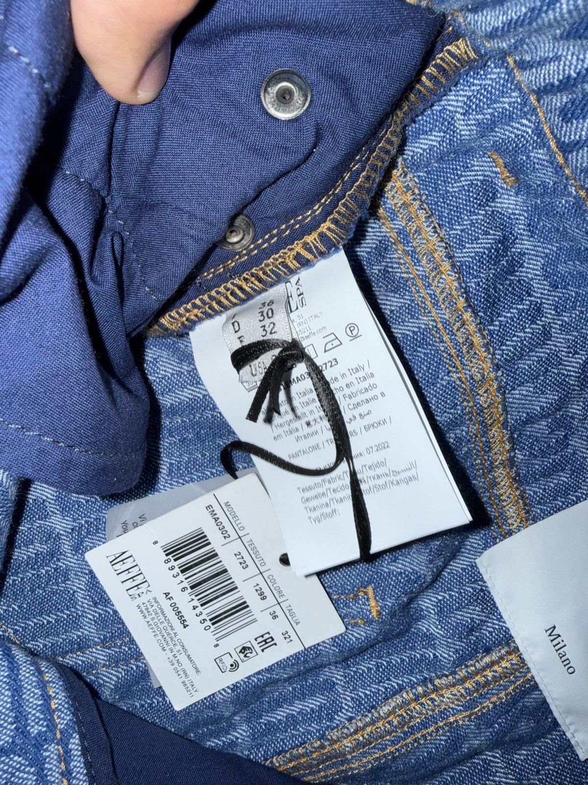 Moschino MOSCHINO Logo Jacquard Mid Rise Straight Jeans Size 24" / US 00 / IT 34 - 3 Thumbnail