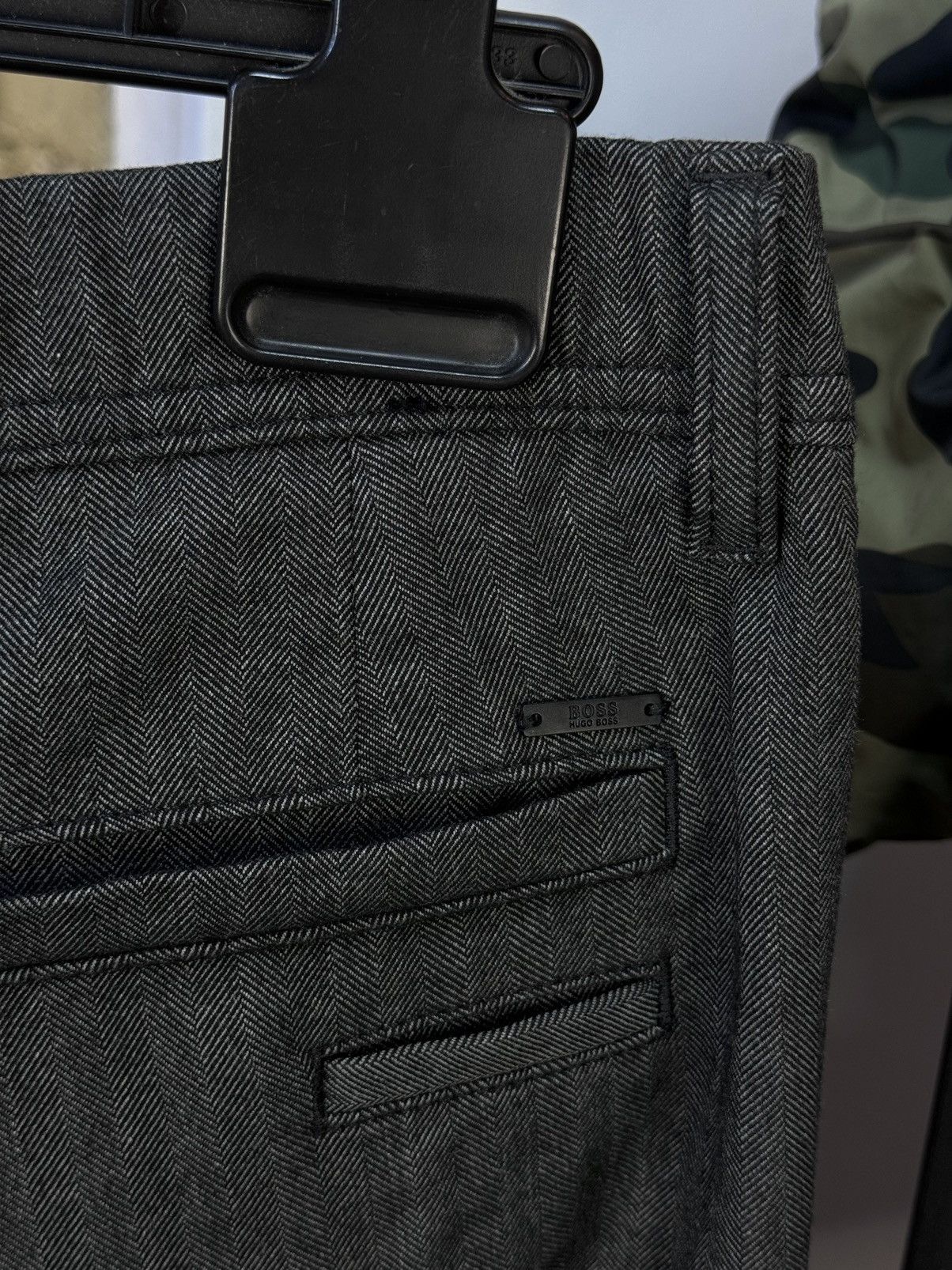 Hugo Boss HUGO BOSS Dark Grey Striped Lightweight Casual Cropped Pants Size US 31 - 17 Thumbnail