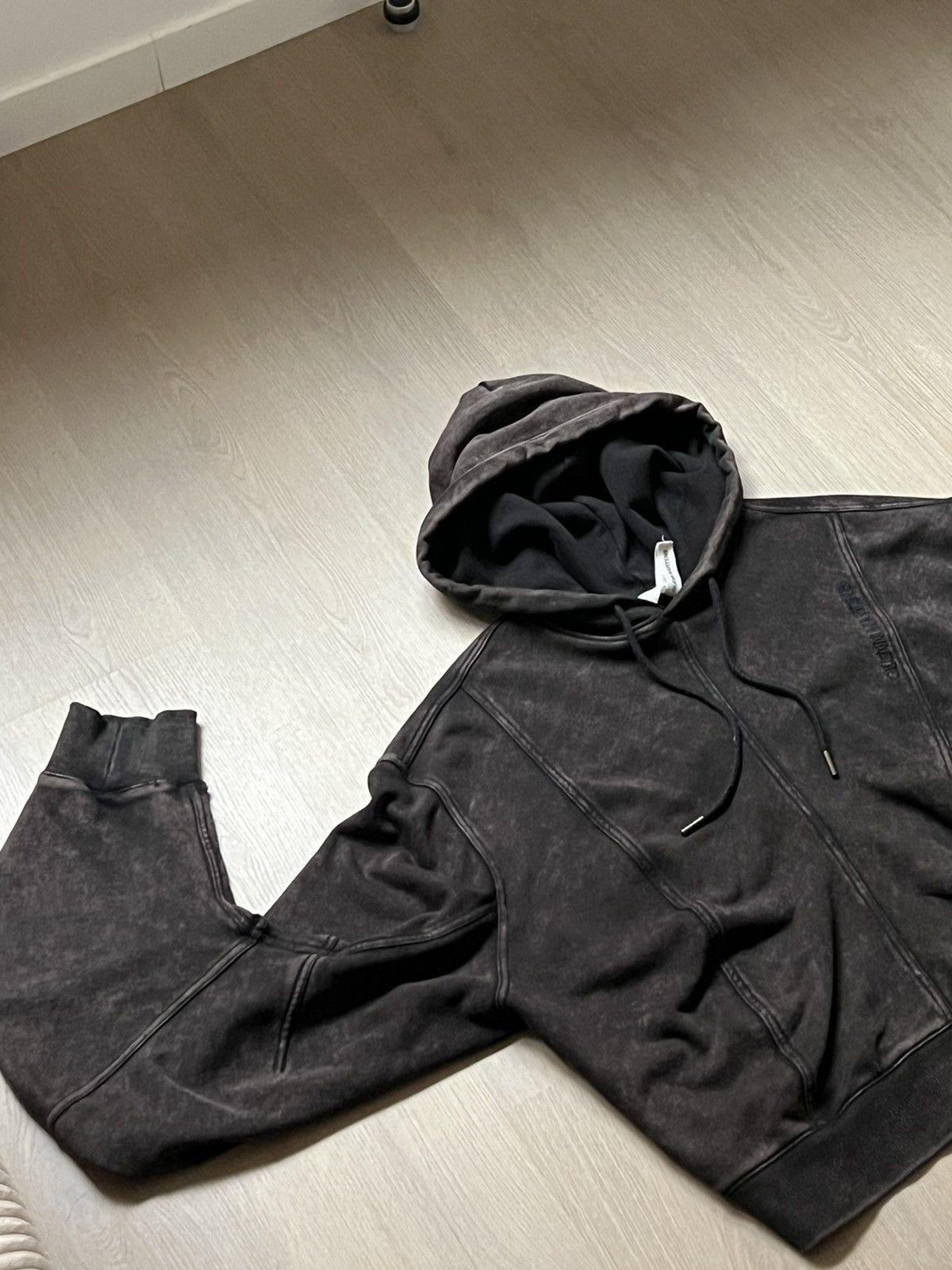 H&M GLENN MARTENS x H&M LIMITED CROPPED HOODIE Size US L / EU 52-54 / 3 - 4 Thumbnail