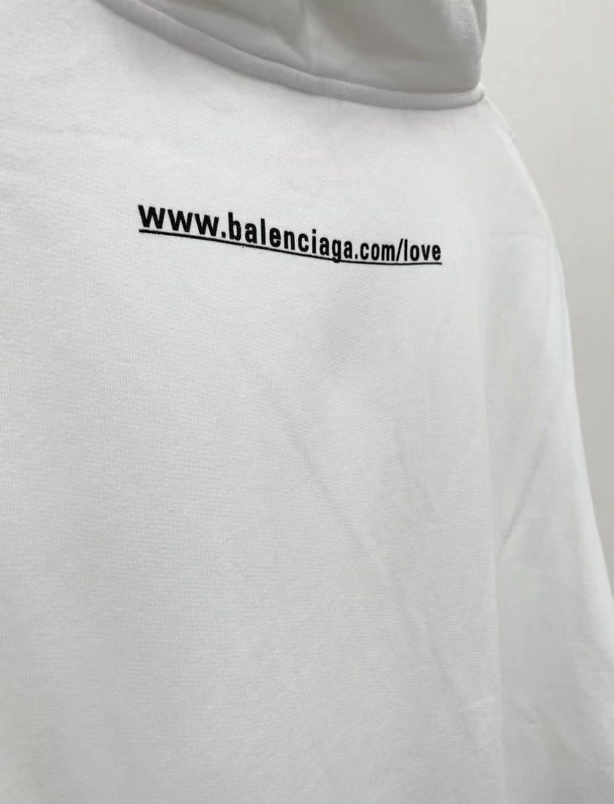 Balenciaga Balenciaga Oversized Hoodie with Letter & Heart Logo J30 Size US L / EU 52-54 / 3 - 6 Thumbnail