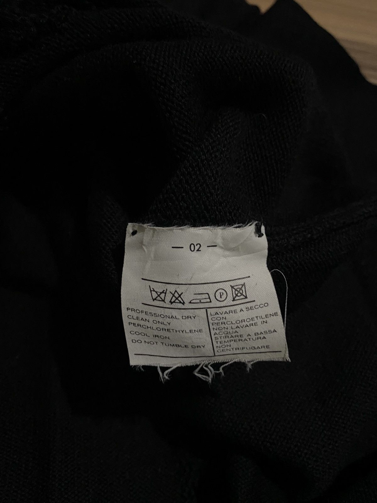 Designer × Salvatore Ferragamo × Vintage SALVATORE FERRAGAMO CARDIGAN DISTRESSED Size S / US 4 / IT 40 - 7 Thumbnail