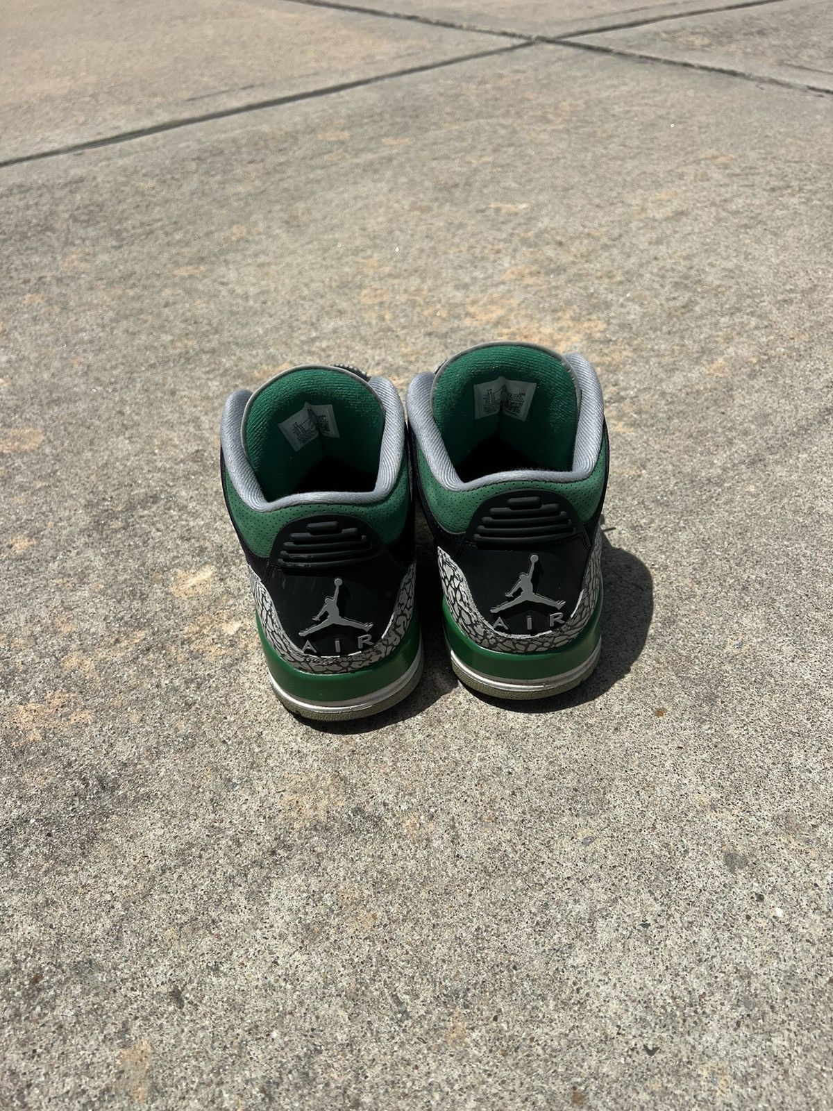 Jordan Brand Jordan 3 Pine Green Size US 11 / EU 44 - 5 Thumbnail