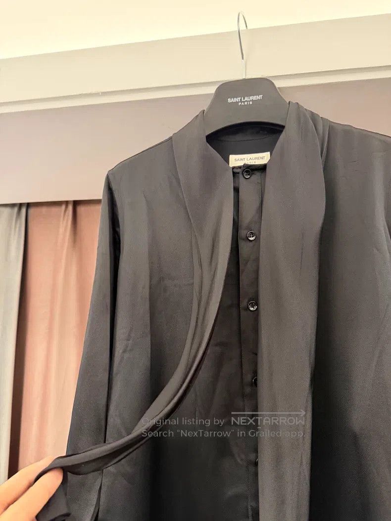 Saint Laurent Paris Saint Laurent Paris size 37 Silk Real Silk Bowtie Shirt Size US M / EU 48-50 / 2 - 3 Thumbnail