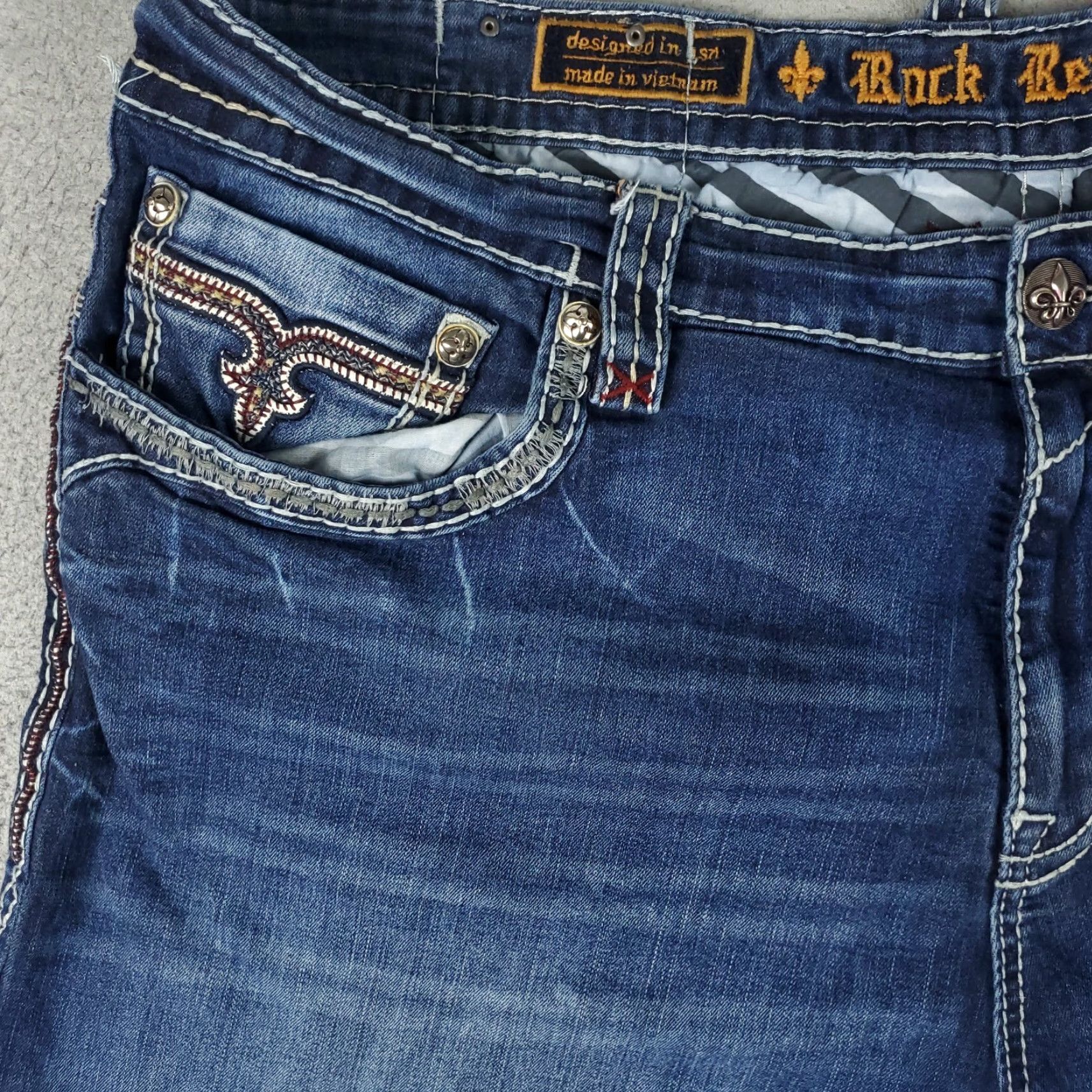 Vintage Rock Revival Bermuda Shorts Mens Size 44 Blue Denim Cut Off Regular Fit Size US 44 / EU 60 - 2 Thumbnail