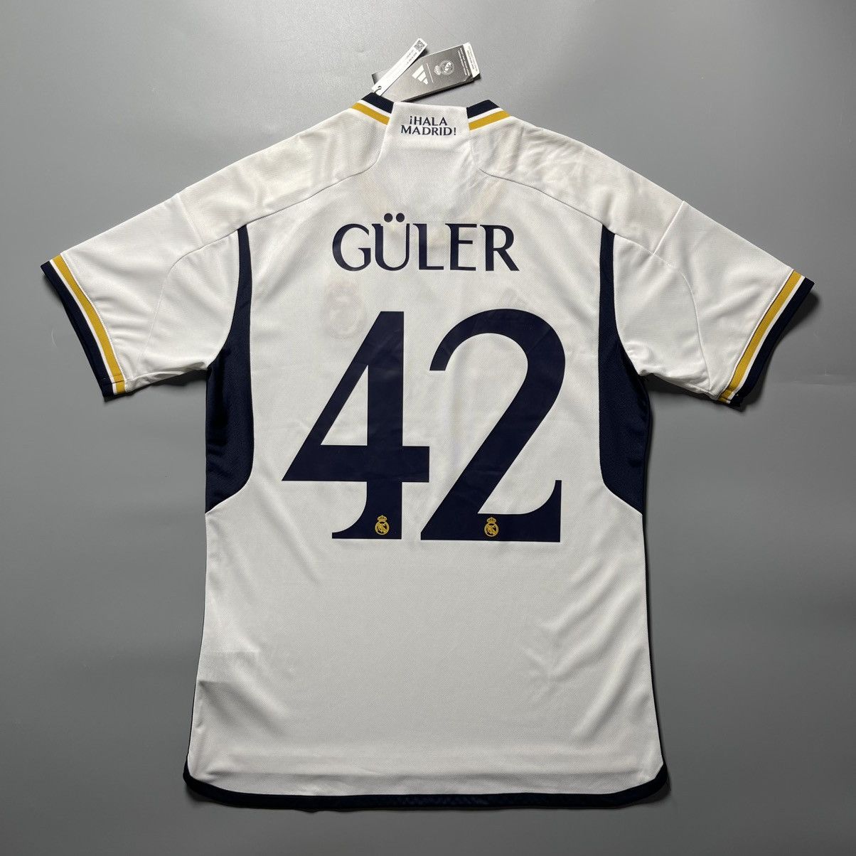 Adidas × Vintage NWT REAL MADRID 2023/2024 FOOTBALL HOME JERSEY #42 GULER Size US M / EU 48-50 / 2 - 1 Thumbnail