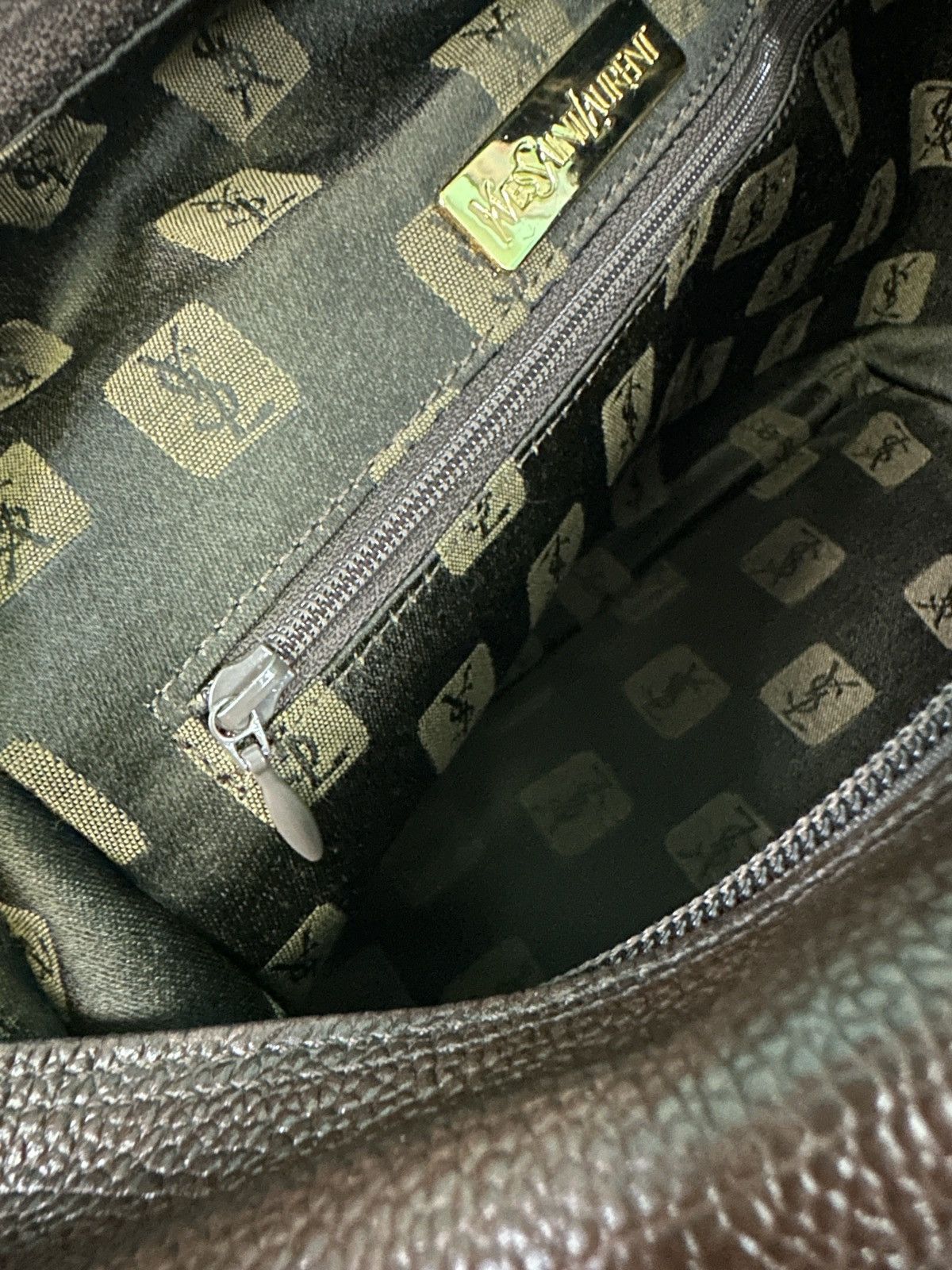 Yves Saint Laurent AUTHENTIC VINTAGE YVES SAINT LAURENT HANDBAG Size ONE SIZE - 15 Thumbnail
