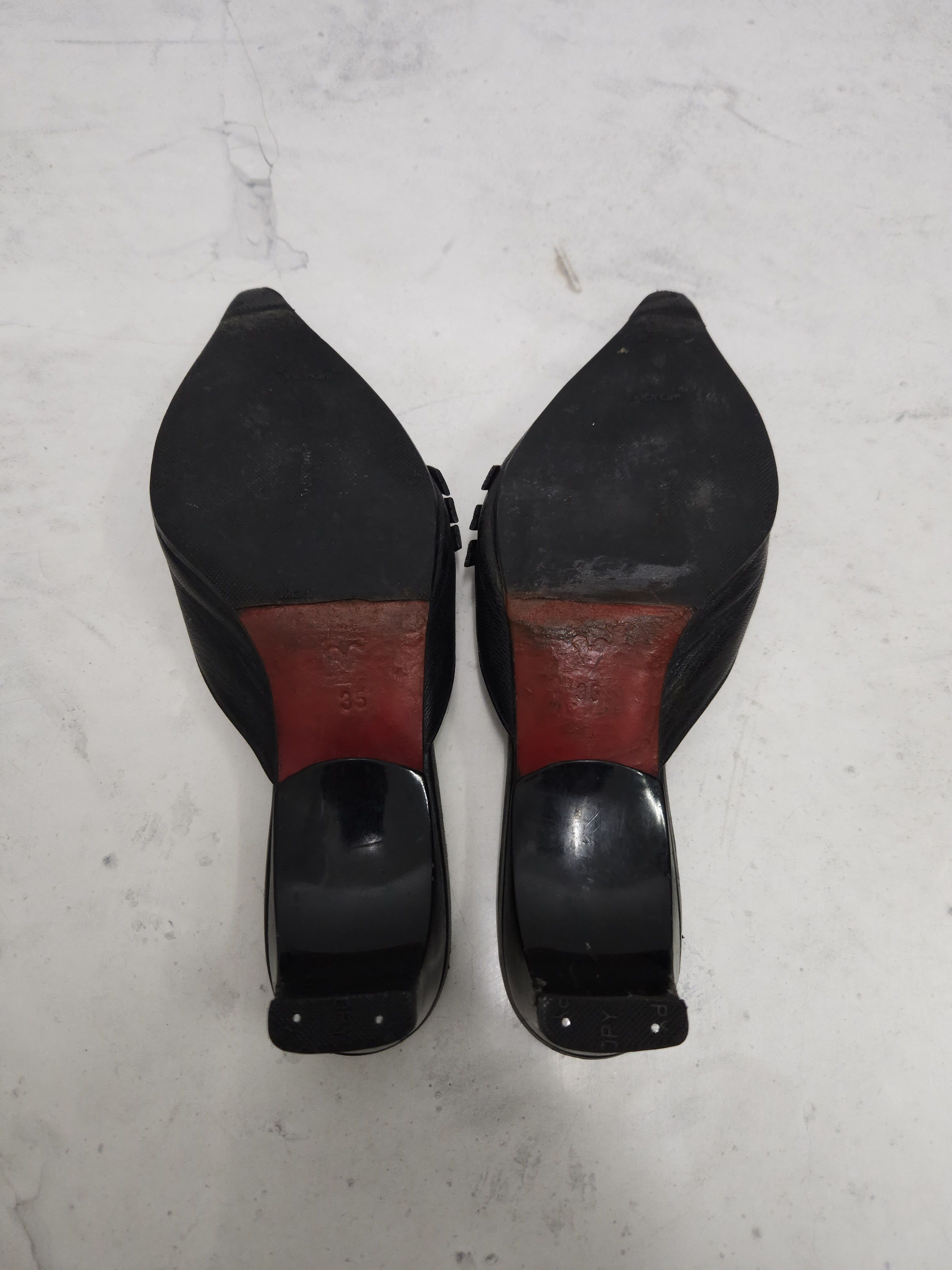 Vintage Archive y2k black leather pointed toe mules with buckles Size US 5 / IT 35 - 6 Thumbnail
