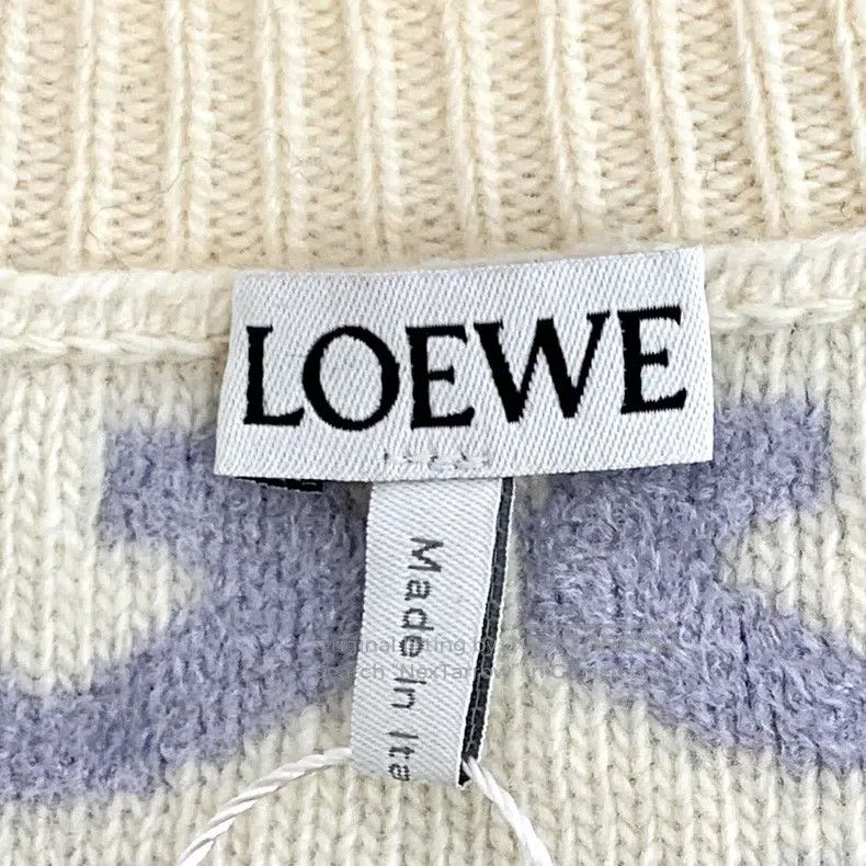 Loewe Loewe Ivory White Logo Embroidered Wool Crew-neck Single-b Size M / US 6-8 / IT 42-44 - 5 Thumbnail