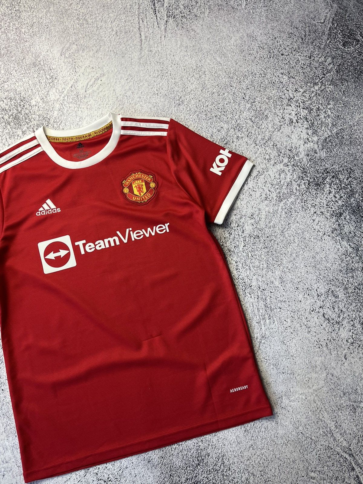 Adidas Vintage Ronaldo #7 Manchester United Home 2021/22 Size US M / EU 48-50 / 2 - 6 Thumbnail