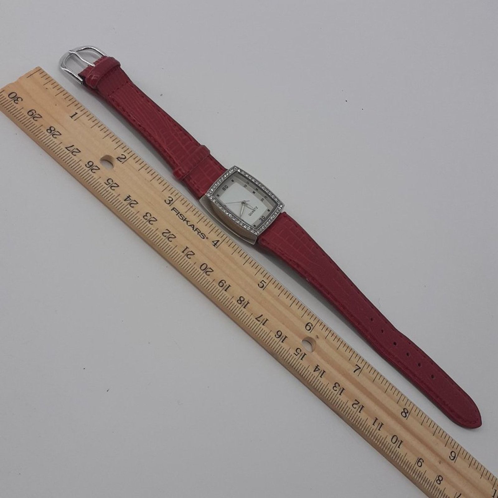 Vintage Women's Red Croc Embossed Strap faux leather Rhinestone Size ONE SIZE - 3 Thumbnail