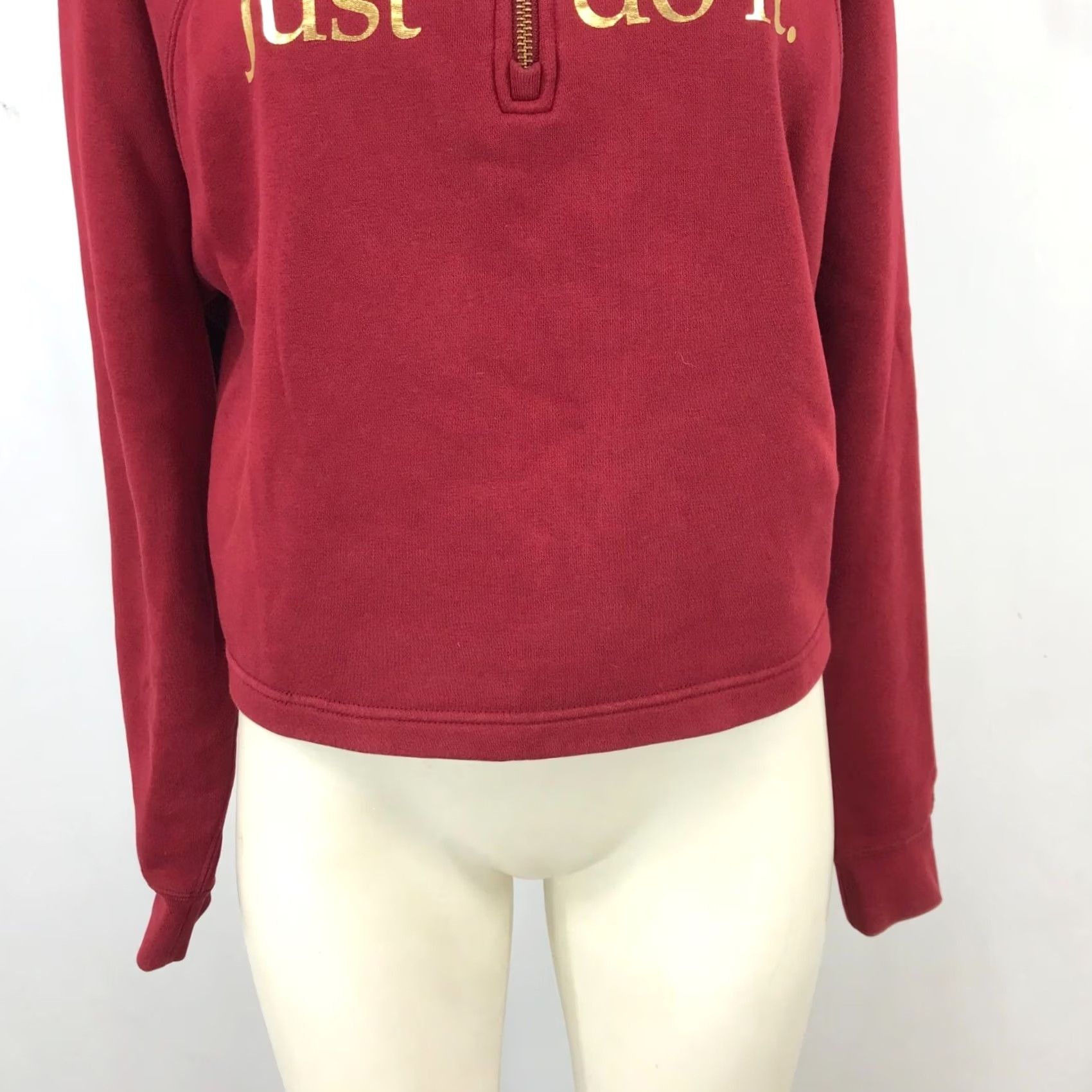 Nike NIKE Women's M BURGUNDY Just Do It 1/4 Zip Sweatshirt BV4990-677 Sweatshirt Women M Pullover Activewear Size M / US 6-8 / IT 42-44 - 3 Thumbnail