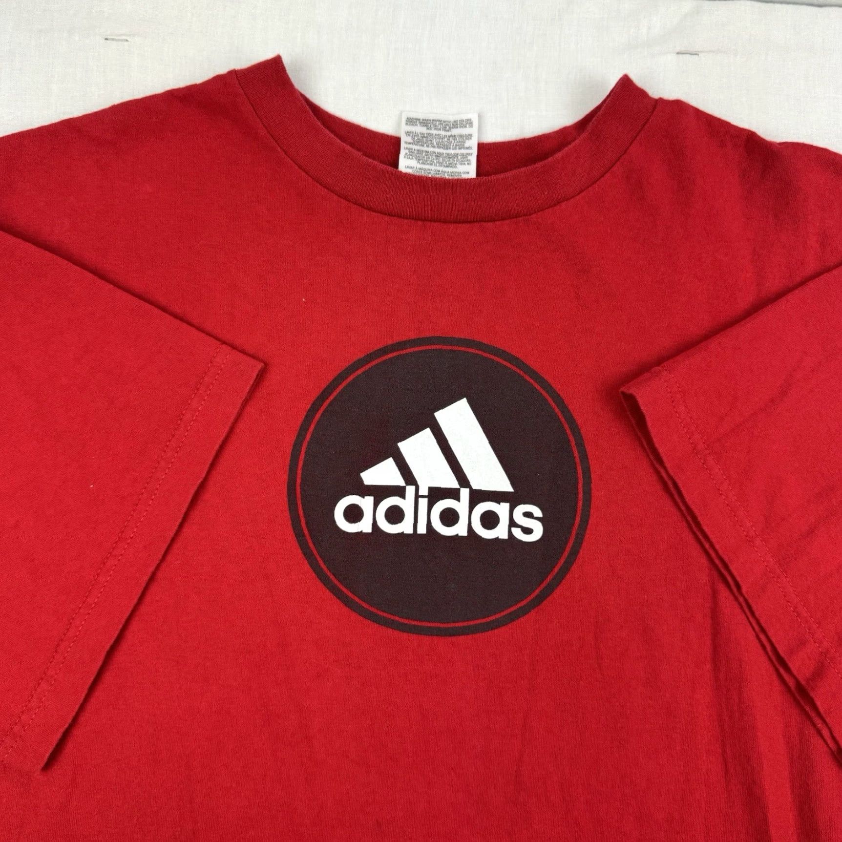 Adidas VINTAGE adidas T Shirt Adult XL Red Center Logo Y2K Sports Soccer Circle Logo Mens XL red adidas T Shirt Size US XL / EU 56 / 4 - 2 Thumbnail