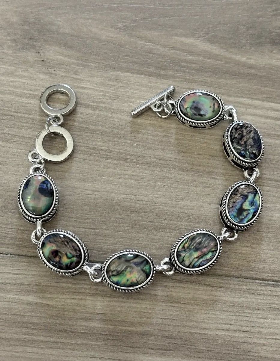 Japanese Brand Iridescent Abalone Shell Bracelet - Boho Aesthetic Size ONE SIZE - 1 Thumbnail