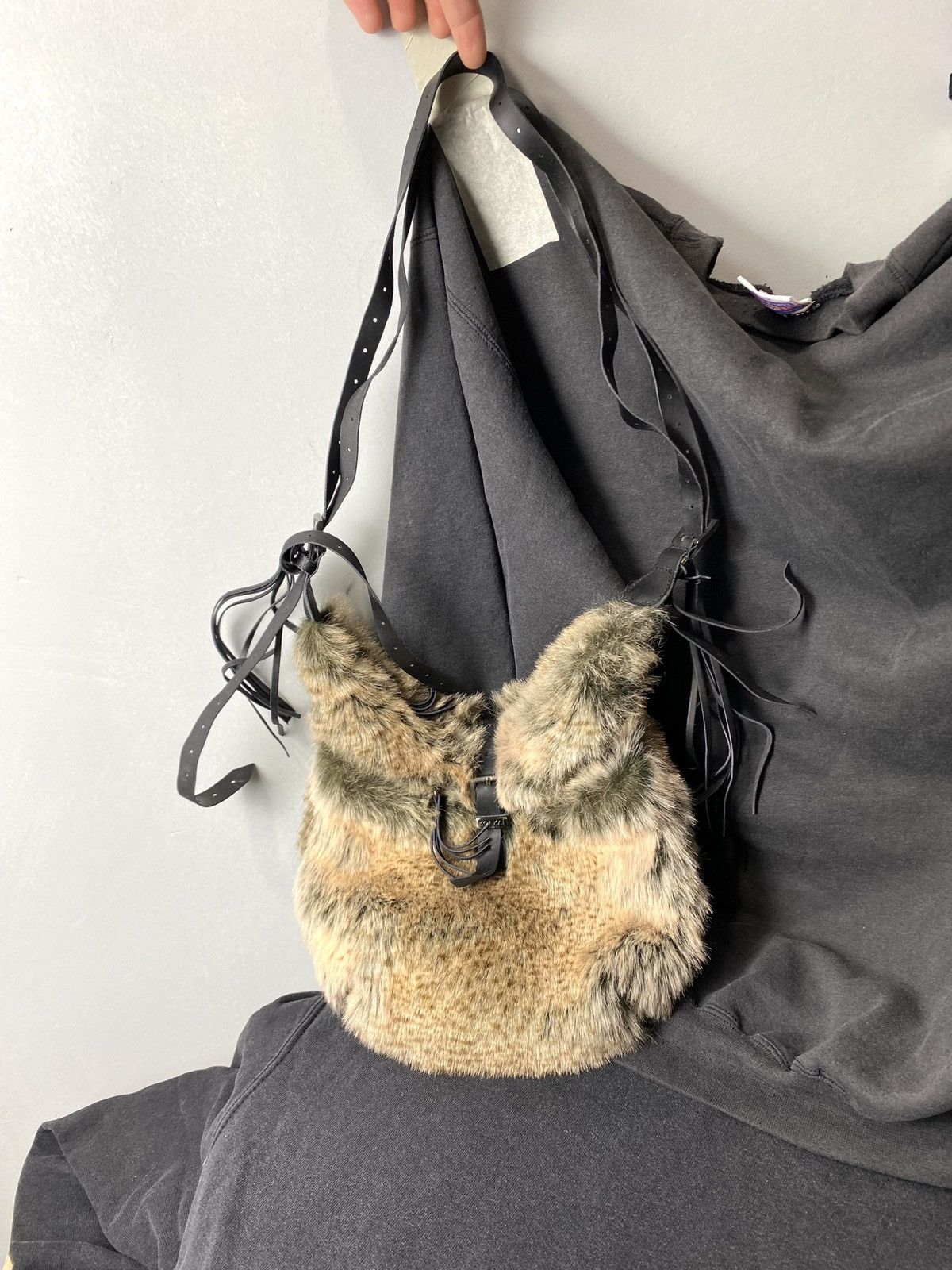 Vintage Vintage Fuzzy Mohair Y2K Bag Japan Style Size ONE SIZE - 2 Thumbnail