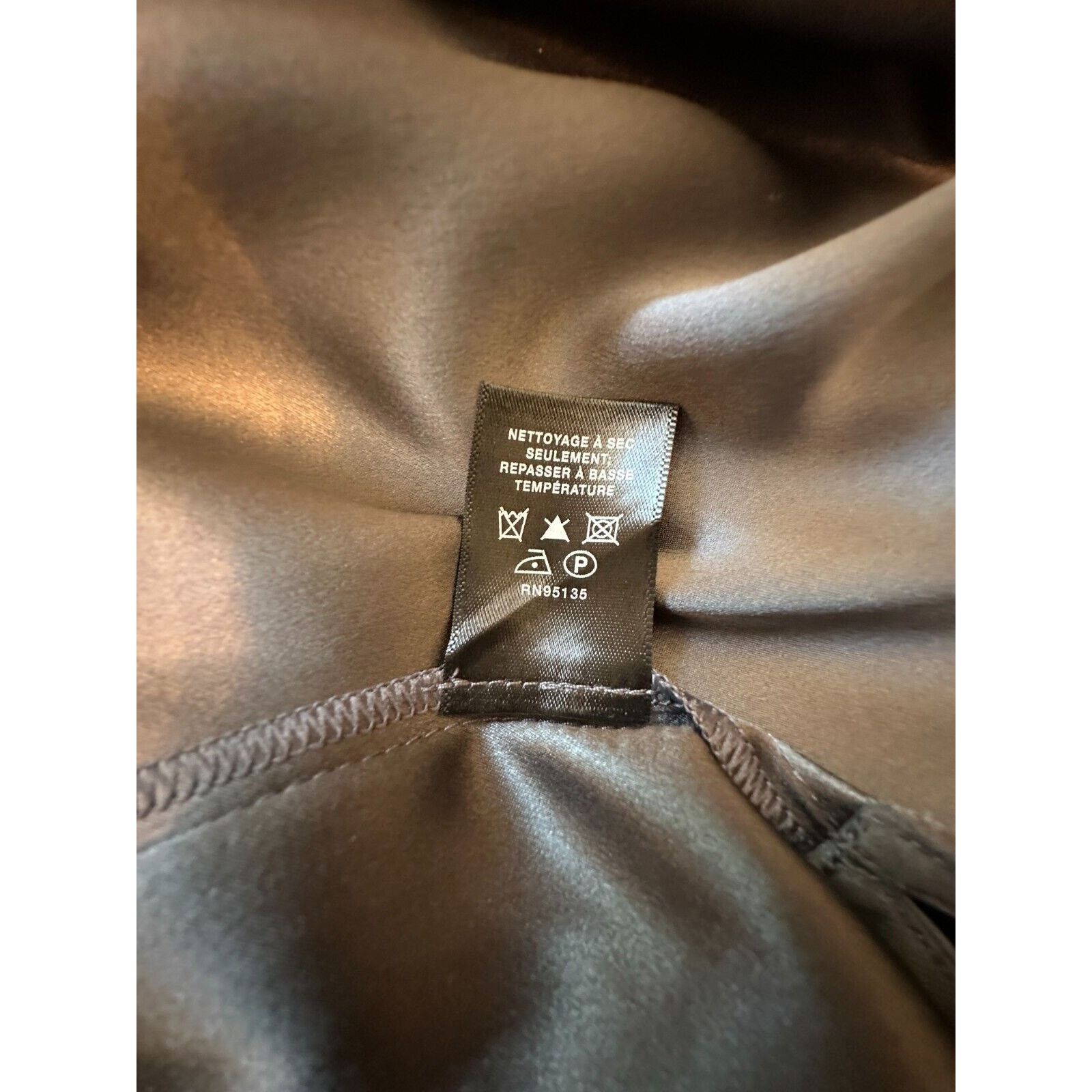 Lafayette 148 Lafayette 148 New York Silk Blouse Silver Dressy Casual Size M / US 6-8 / IT 42-44 - 7 Thumbnail
