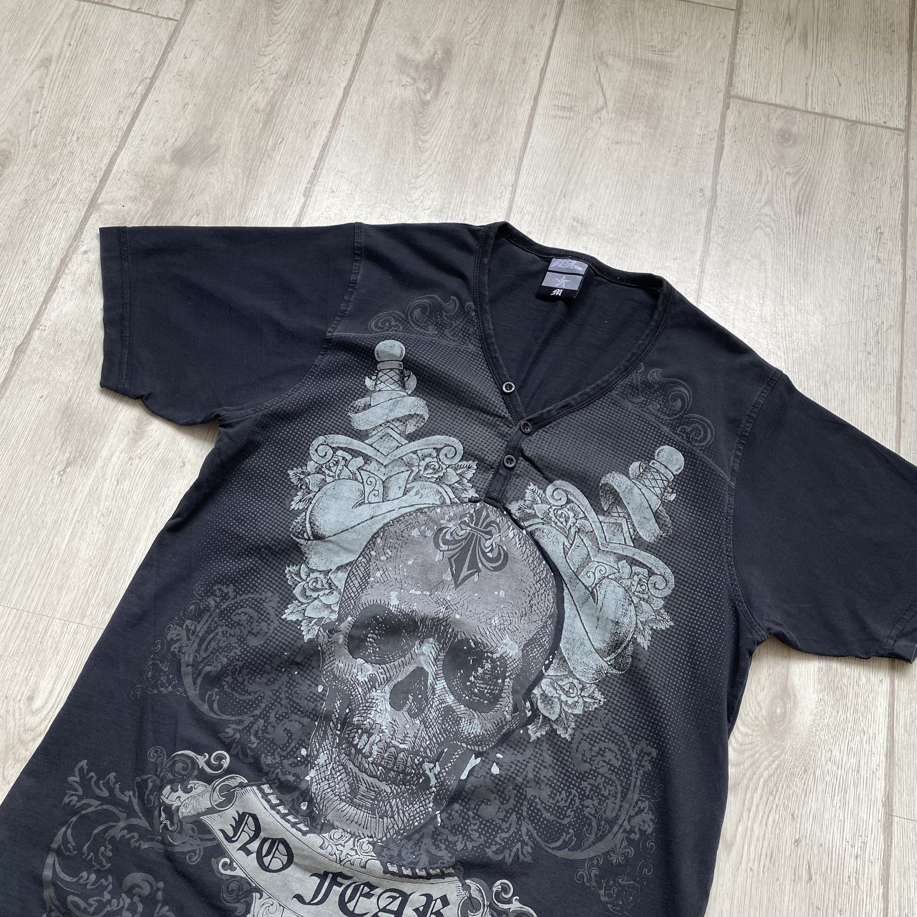 Affliction Vintage No Fear skull logo tee Affliction style v-neck Size US M / EU 48-50 / 2 - 7 Thumbnail
