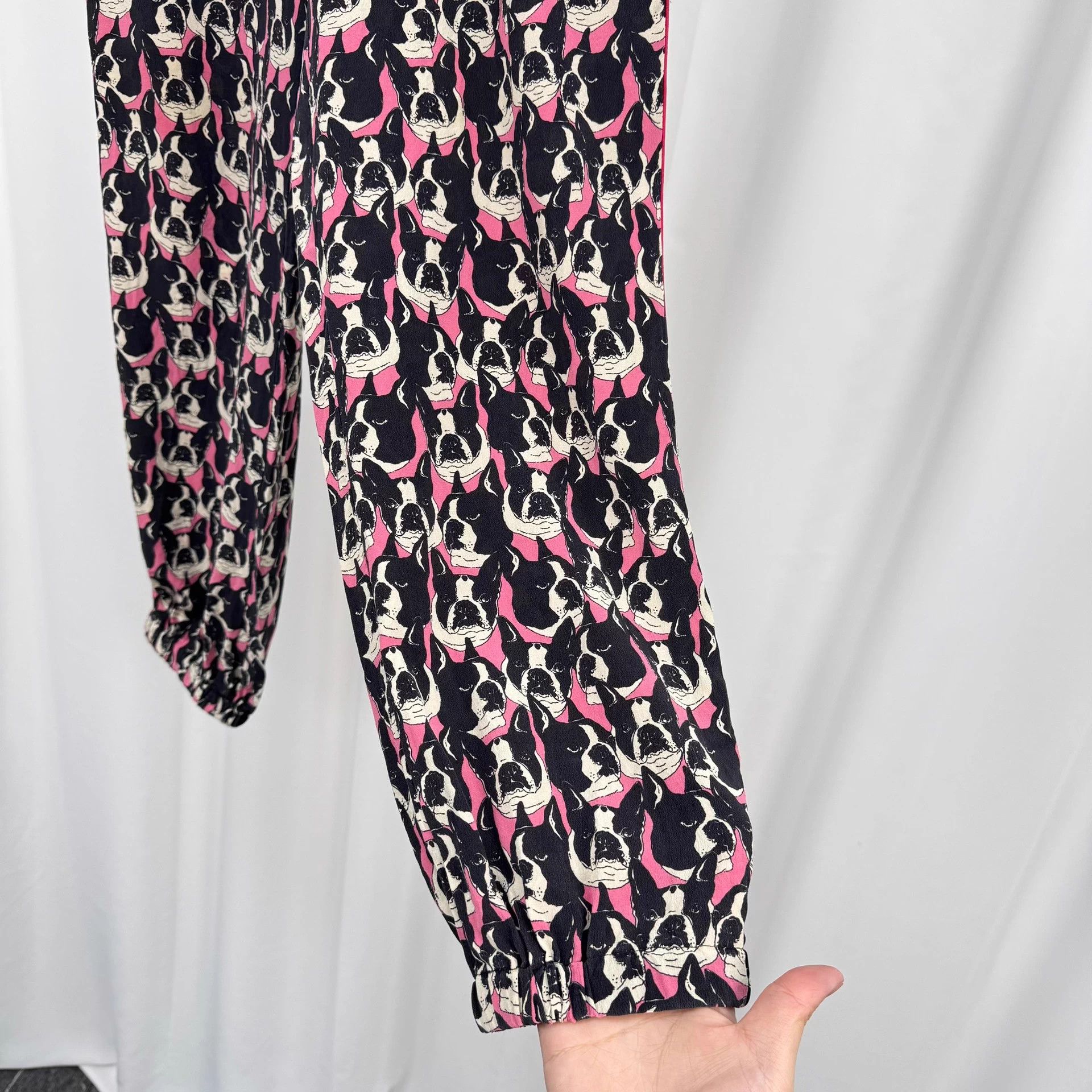 Gucci Gucci Puppy Print Silk Pants Size 38 99 New Size 26" / US 2 / IT 38 - 4 Thumbnail