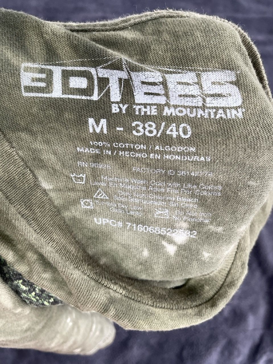 Vintage 3DTEES by the mountains | by Michael Mcgloin | T-Shirt Size US M / EU 48-50 / 2 - 4 Thumbnail