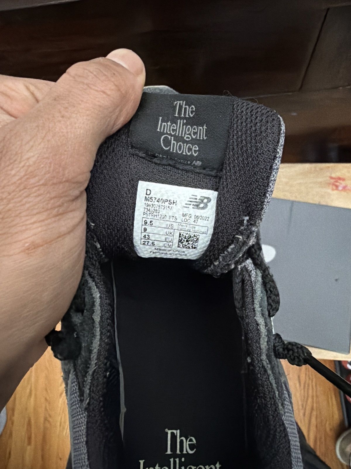 New Balance New Balance 57/40 Size US 9.5 / EU 42-43 - 4 Thumbnail