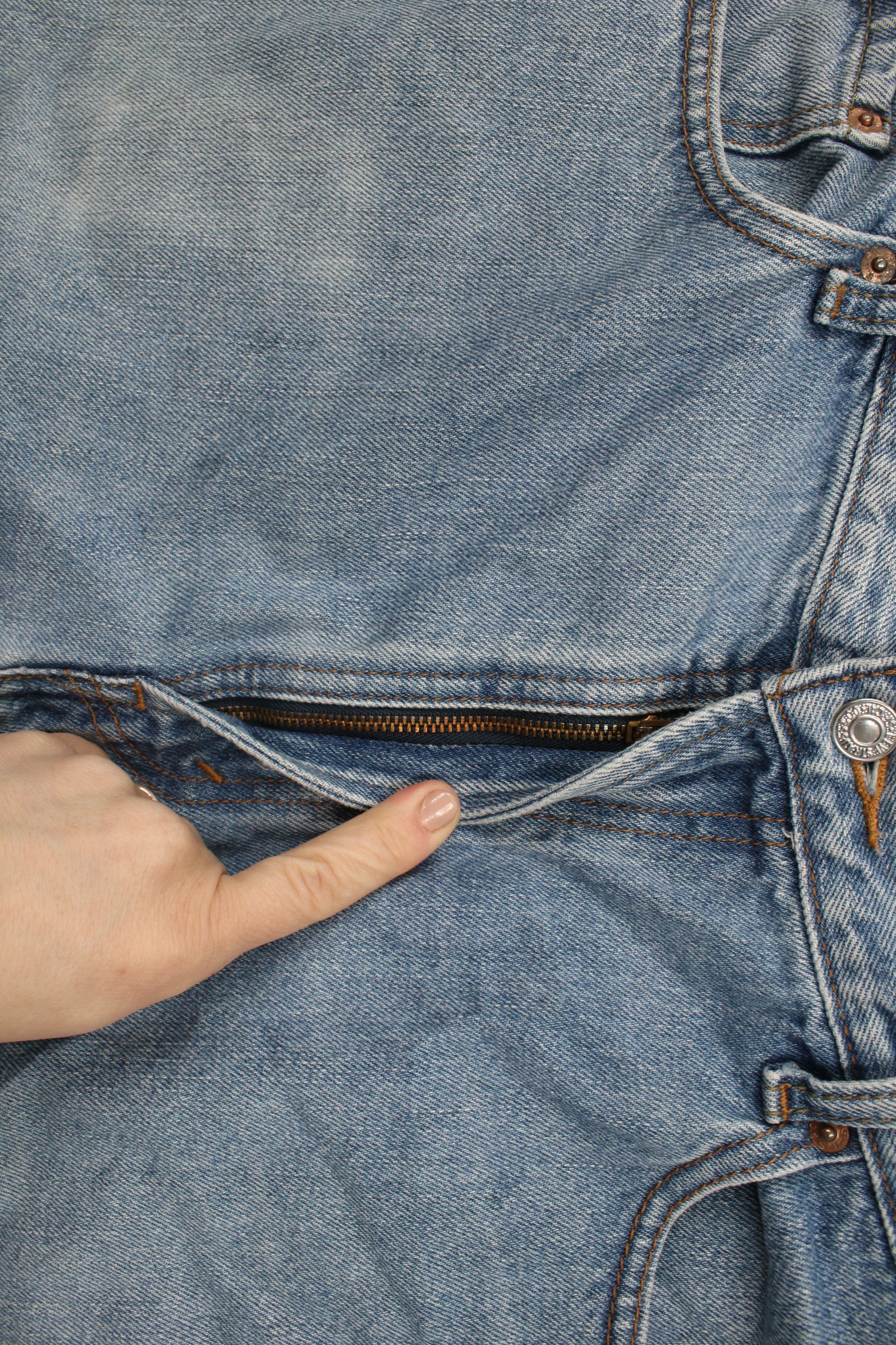 Levi's × Vintage Vintage Y2K Levis 505 Fit Cut Off Denim Jean Shorts Jorts Size US 38 / EU 54 - 5 Thumbnail