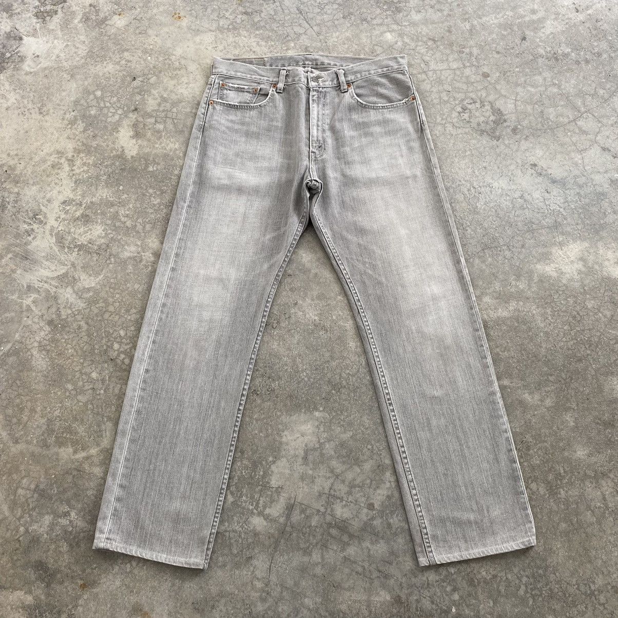 Levi's Vintage 2004 Levis 505 Light Grey Denim Jeans Size US 35 - 1 Thumbnail