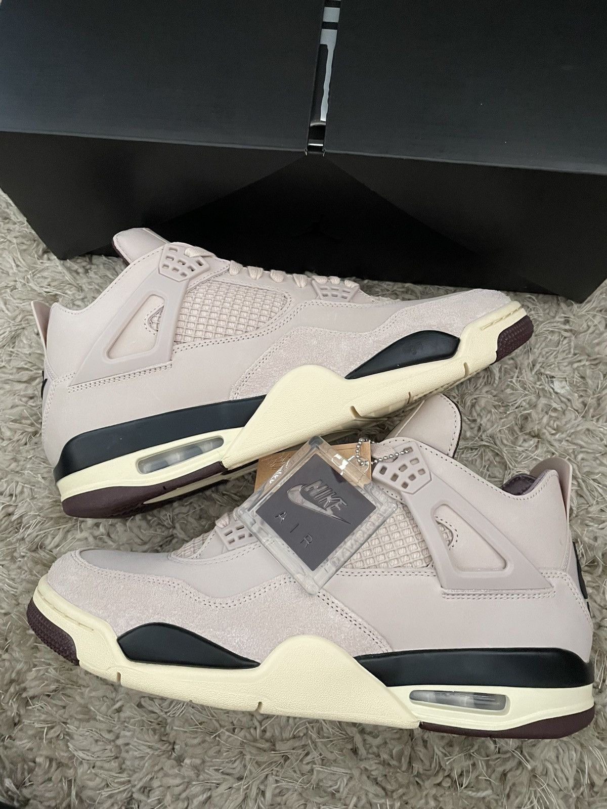 A Ma Maniere × Jordan Brand Jordan 4 A Ma Maniere Size US 11.5 / EU 44-45 - 2 Thumbnail