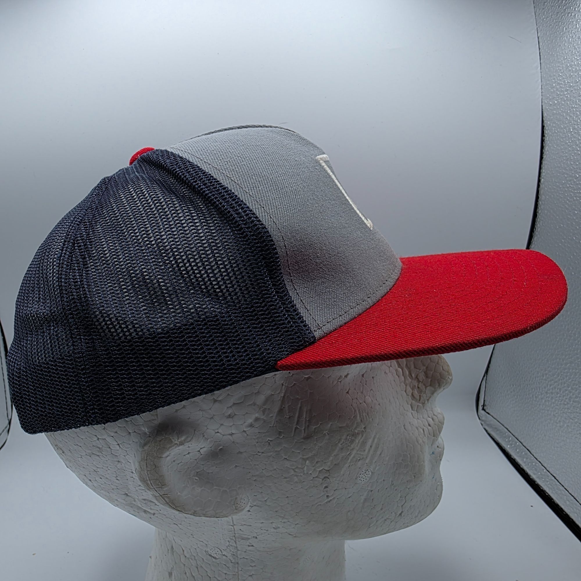 RVCA RVCA Mens VA All The Way Trucker Hat Mesh Back Breathable Ad Size ONE SIZE - 4 Thumbnail