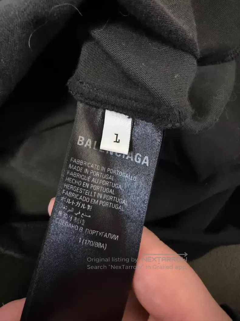 Balenciaga Balenciaga Mud-Dyed Manchester United Black Short Sleeve Size US S / EU 44-46 / 1 - 4 Thumbnail