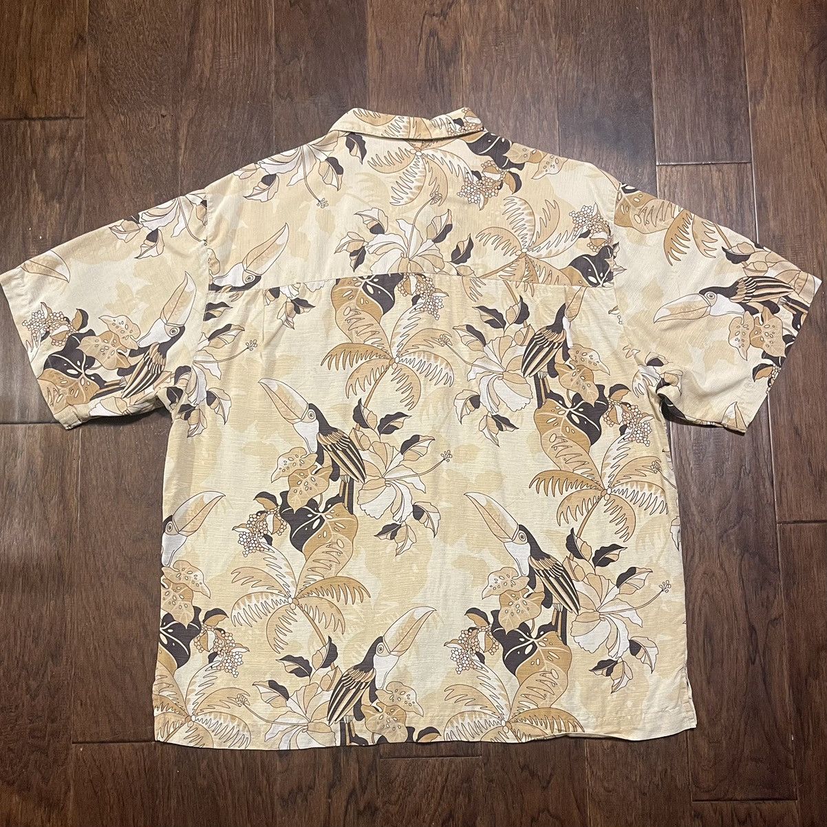 Silk Laundry Vintage Bermuda Bay Hawaiian Silk Camp Shirt Size US XL / EU 56 / 4 - 3 Thumbnail