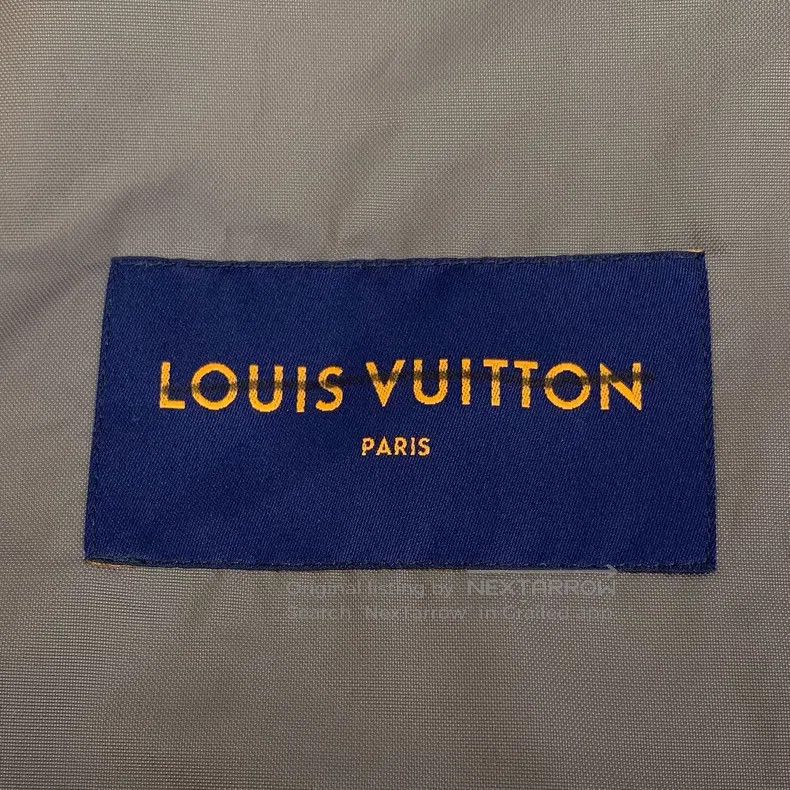 Louis Vuitton Louis Vuitton Grey-brown logo laser letter hooded zip-up l Size US S / EU 44-46 / 1 - 6 Thumbnail