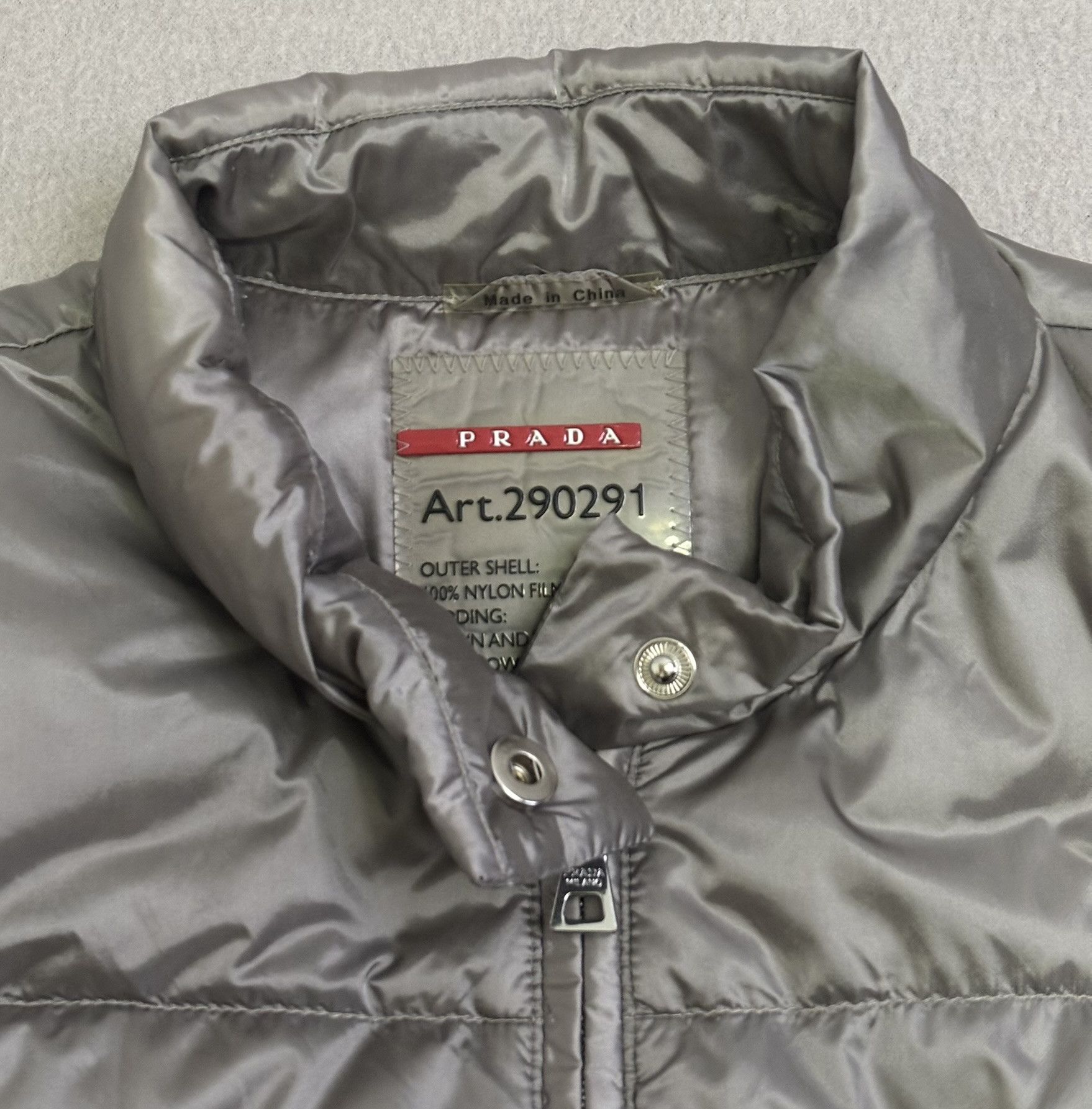 Prada Prada vest size 42 Size M / US 6-8 / IT 42-44 - 9 Thumbnail