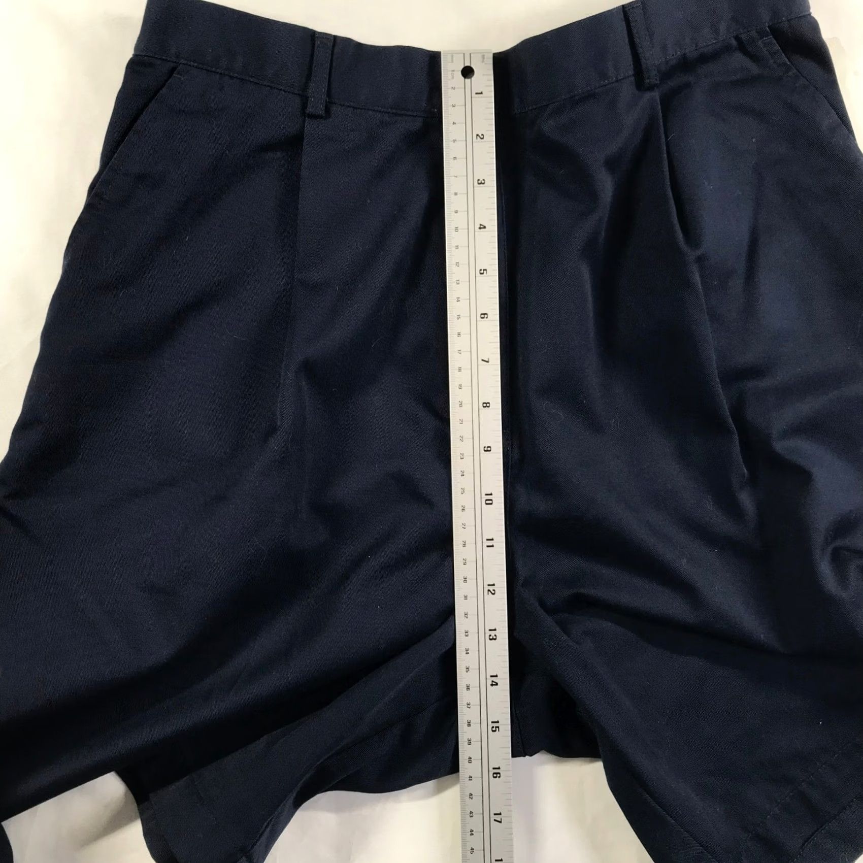 Vintage LL Bean Women Navy Blue Pleated Walking Shorts Size 16 Cotton Blend Size 24" / US 00 / IT 34 - 3 Thumbnail