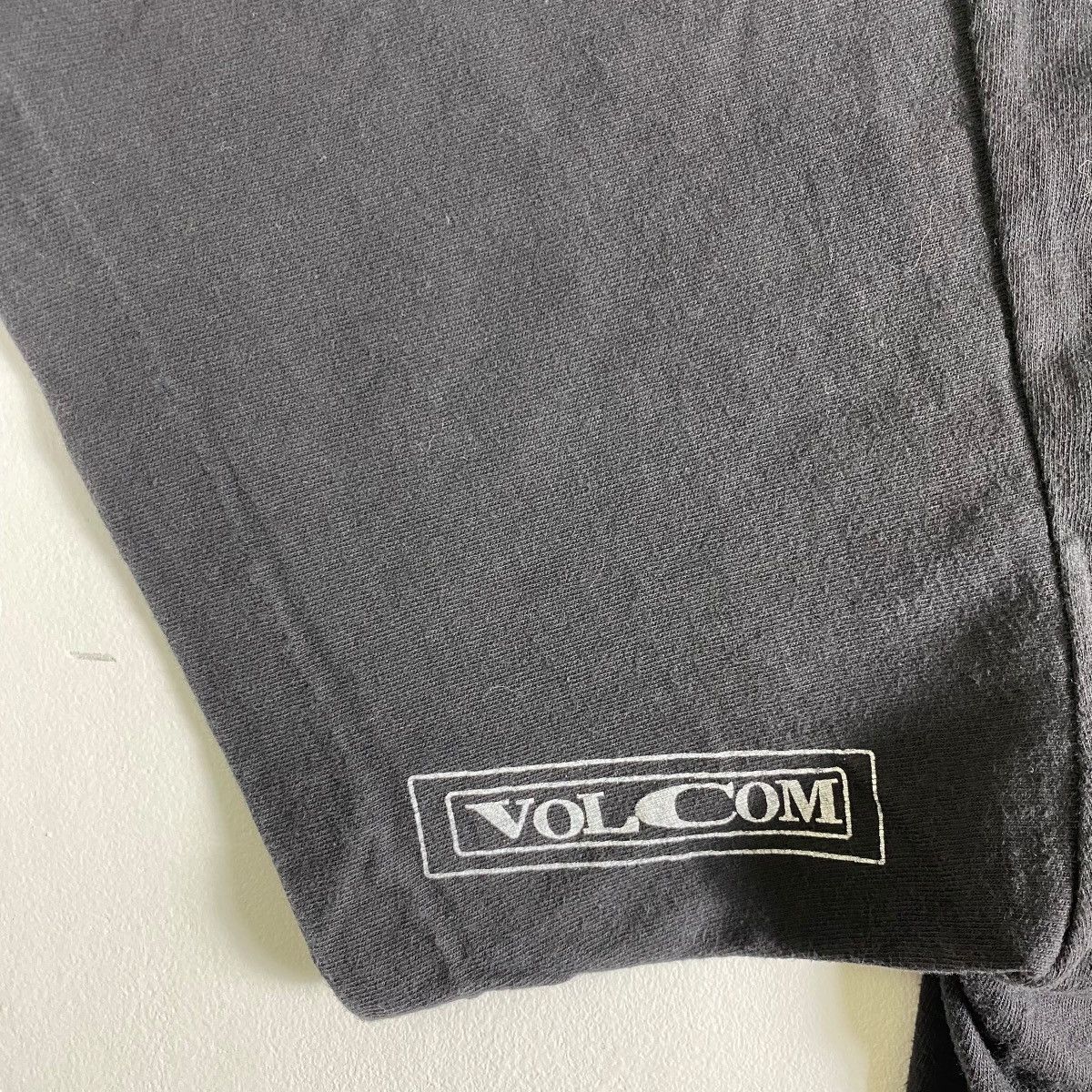 Volcom Vintage 90's VOLCOM Skateboards Alien Graphic Art Tee Shirt Size US L / EU 52-54 / 3 - 5 Thumbnail