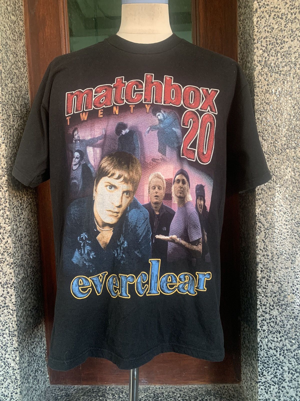image of Band Tees x Rock T Shirt Vintage 2001 Matchbox 20 Everclear Tour Rock Band T Shirt in Black (Size L
