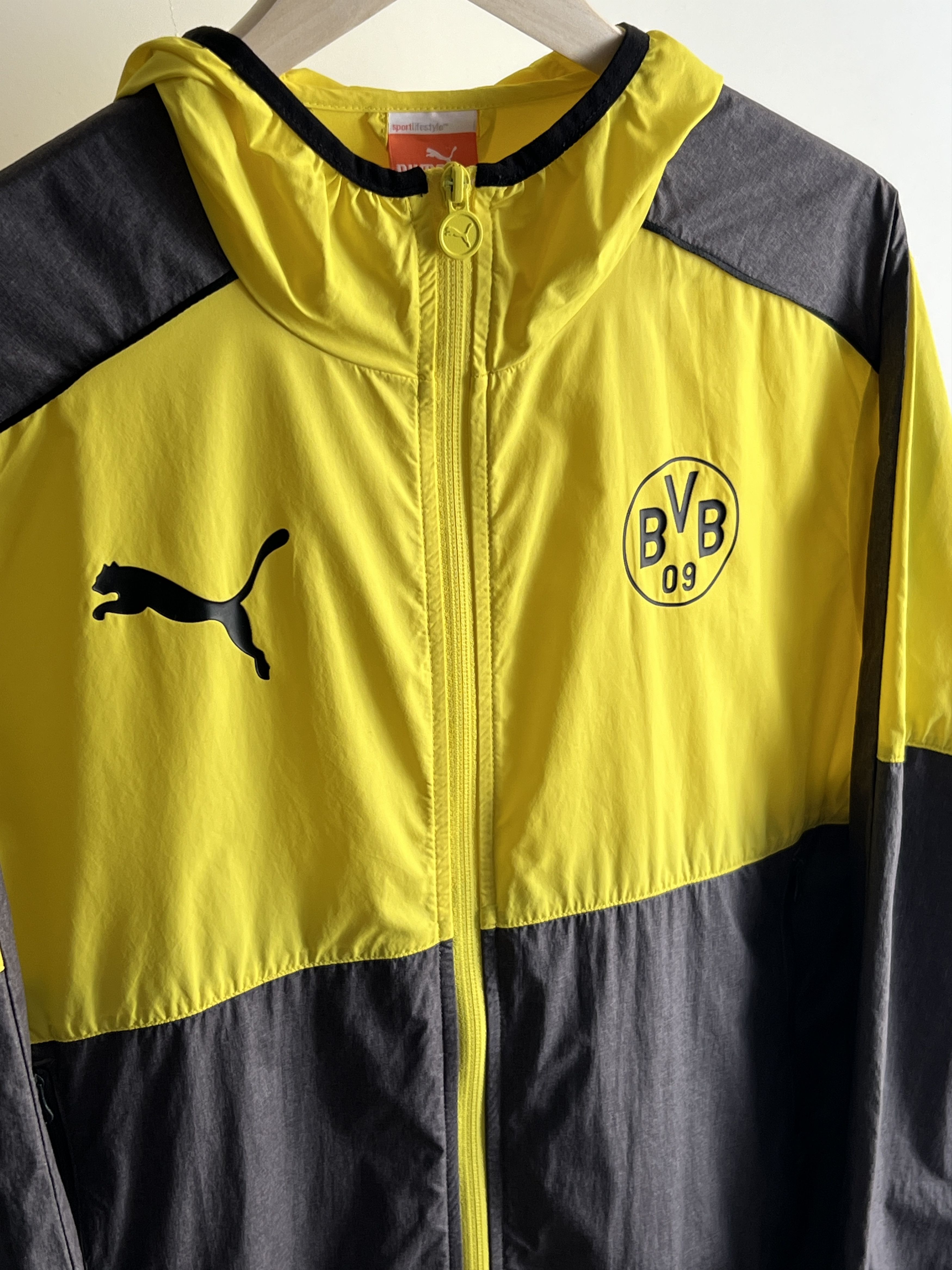 Puma × Vintage Windbreaker Jacket Puma Borussia Dortmund Vintage Soccer Size US M / EU 48-50 / 2 - 3 Thumbnail