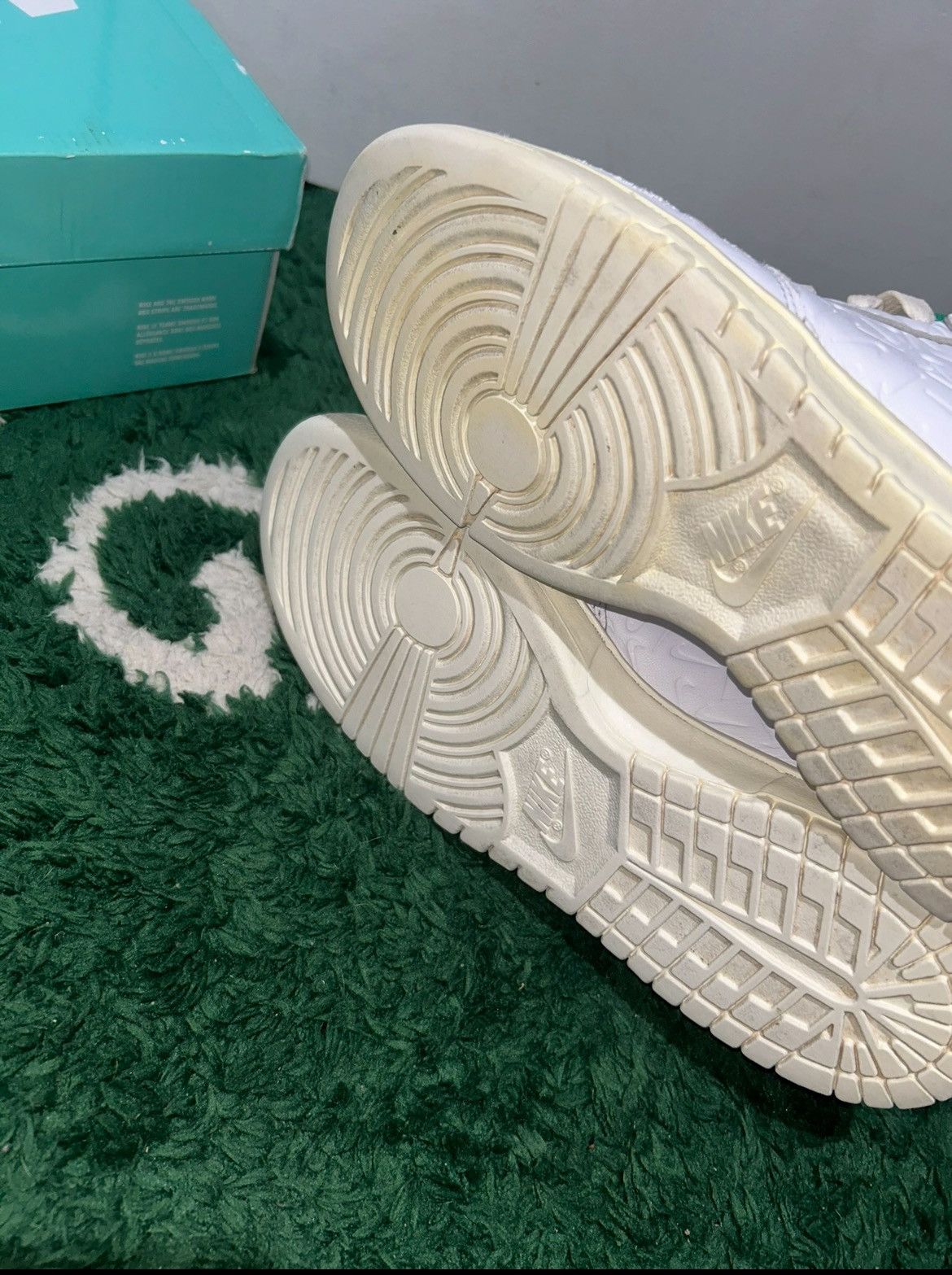 Nike Size 11 - Nike Ben-G x Dunk SB Low Lucid Green Worn With Box Size US 11 / EU 44 - 7 Thumbnail