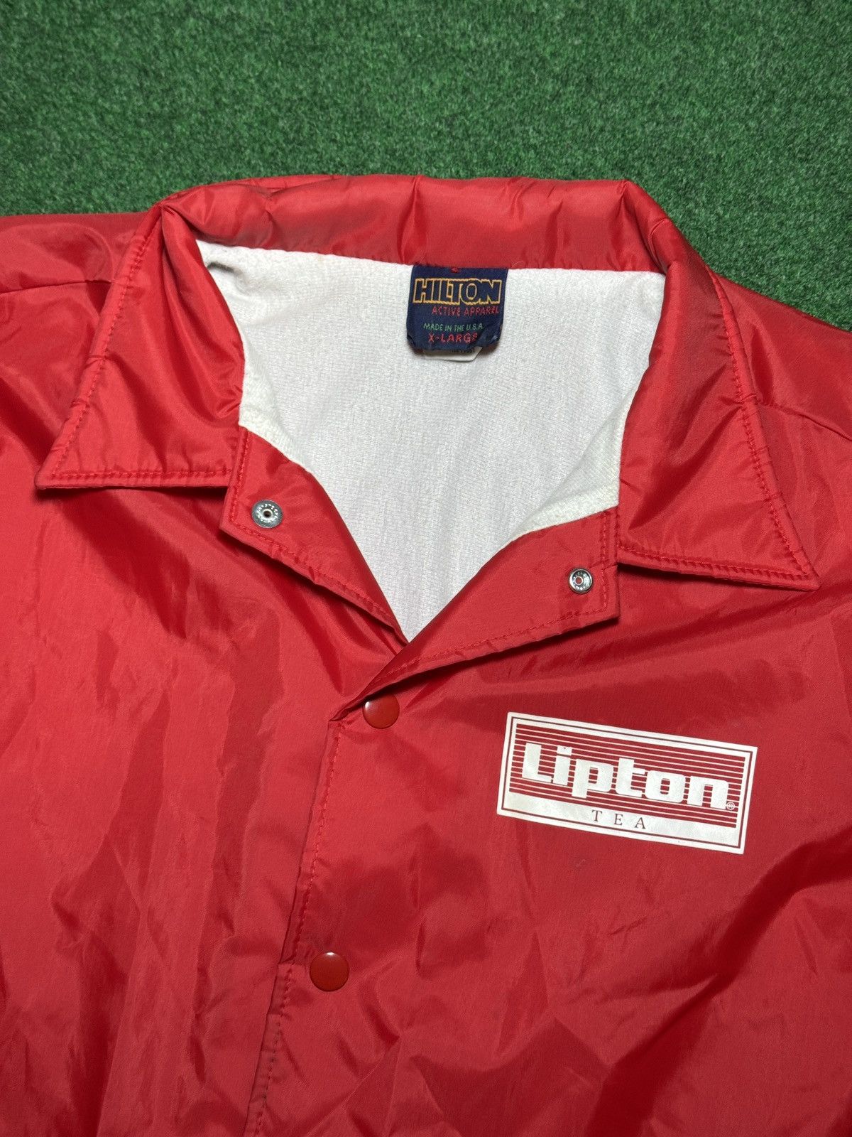 Vintage Lipton Tea Vintage Windbreaker XL Red Retro 80s 90s Jacket Size US XL / EU 56 / 4 - 2 Thumbnail