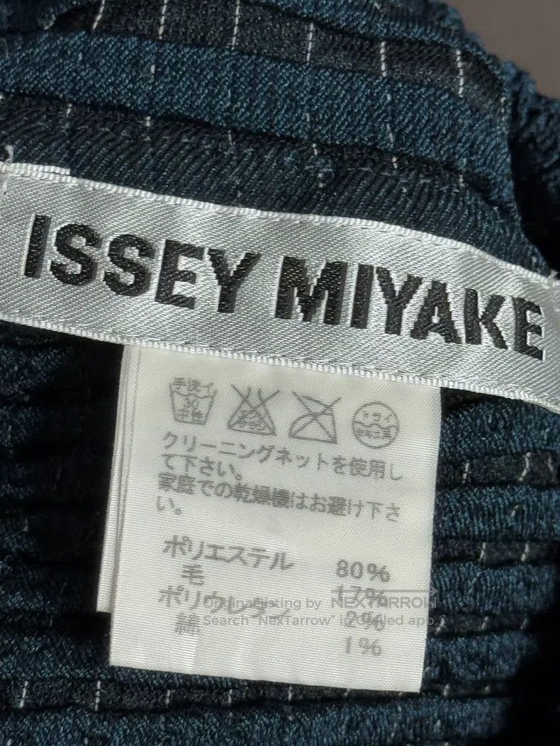 Issey Miyake Issey Miyake Ruffled 3/4 Sleeve Top Size 25" / US 0 / IT 36 - 8 Thumbnail
