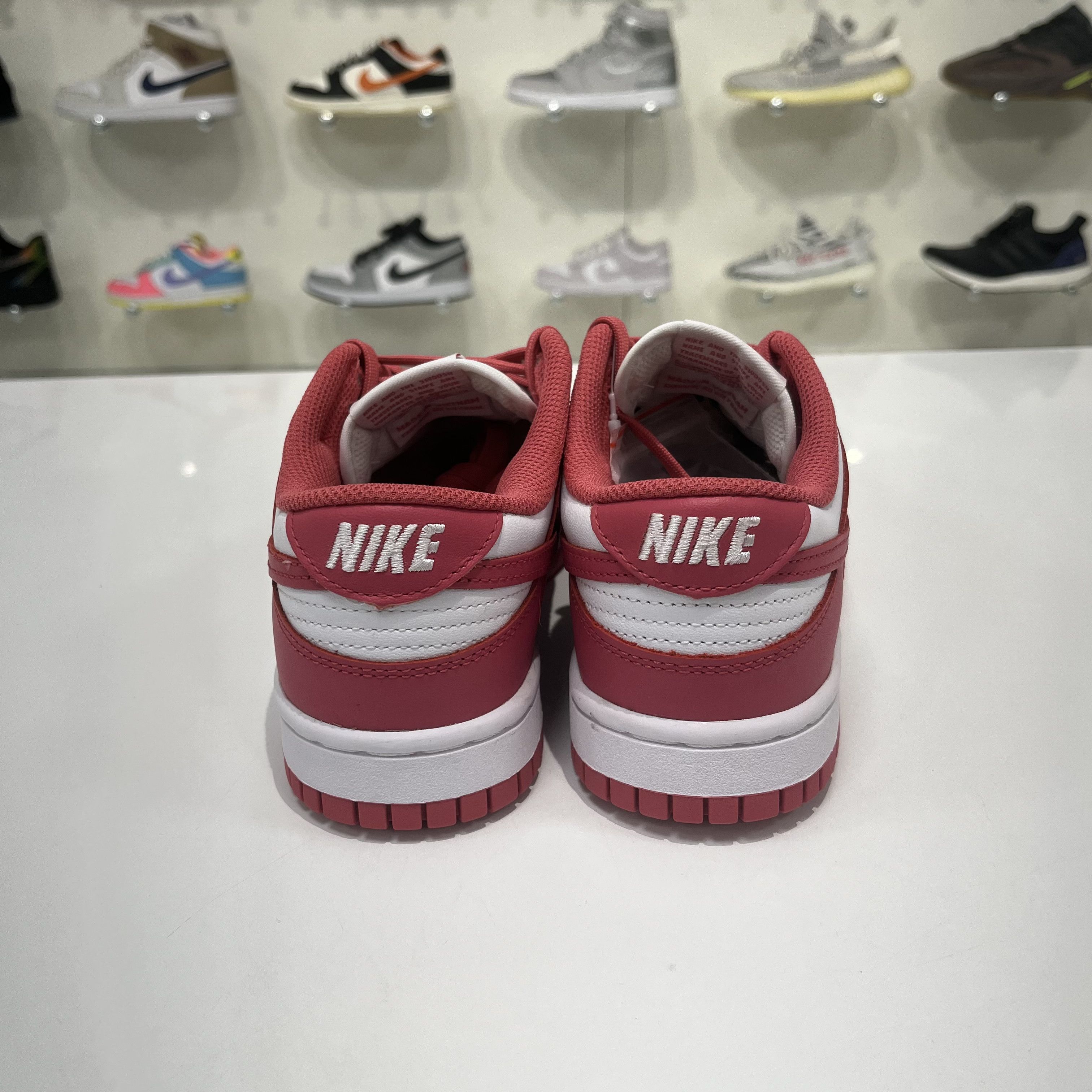 Nike Nike Dunk Low Archeo Pink (W) Size US 7 / IT 37 - 3 Thumbnail