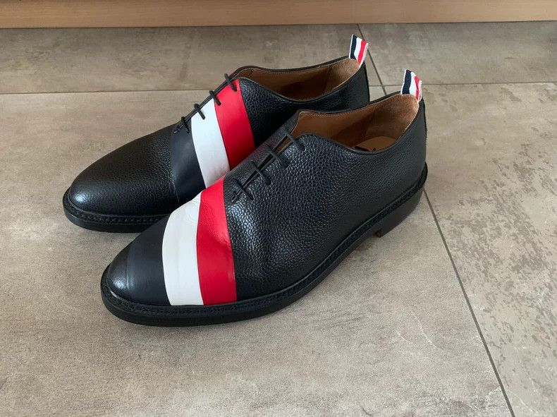 Thom Browne Thom Browne Black leather shoes with diagonal stripes Size US 10 / EU 43 - 2 Thumbnail