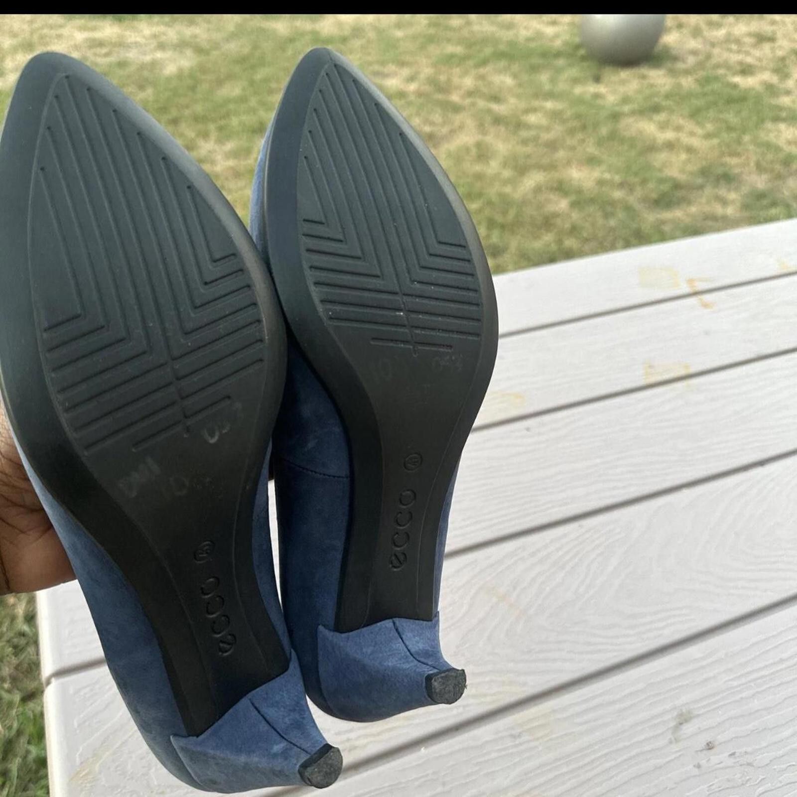 Ecco Blue suede pointed toe pumps #suede #pointedtoe Size US 8 / IT 38 - 2 Thumbnail
