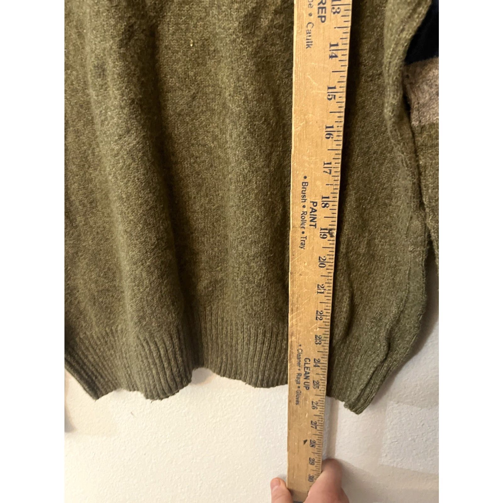 Gap Gap Sweater Men Small Green Wool Blend V-Neck Pullover Sweatshirt Regular Fit Casual S Green Gap Logo All Seasons Mens Size US S / EU 44-46 / 1 - 4 Thumbnail