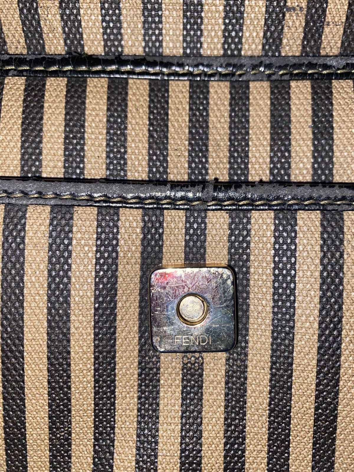 Fendi Authentic Vintage Fendi Purse Size ONE SIZE - 14 Thumbnail