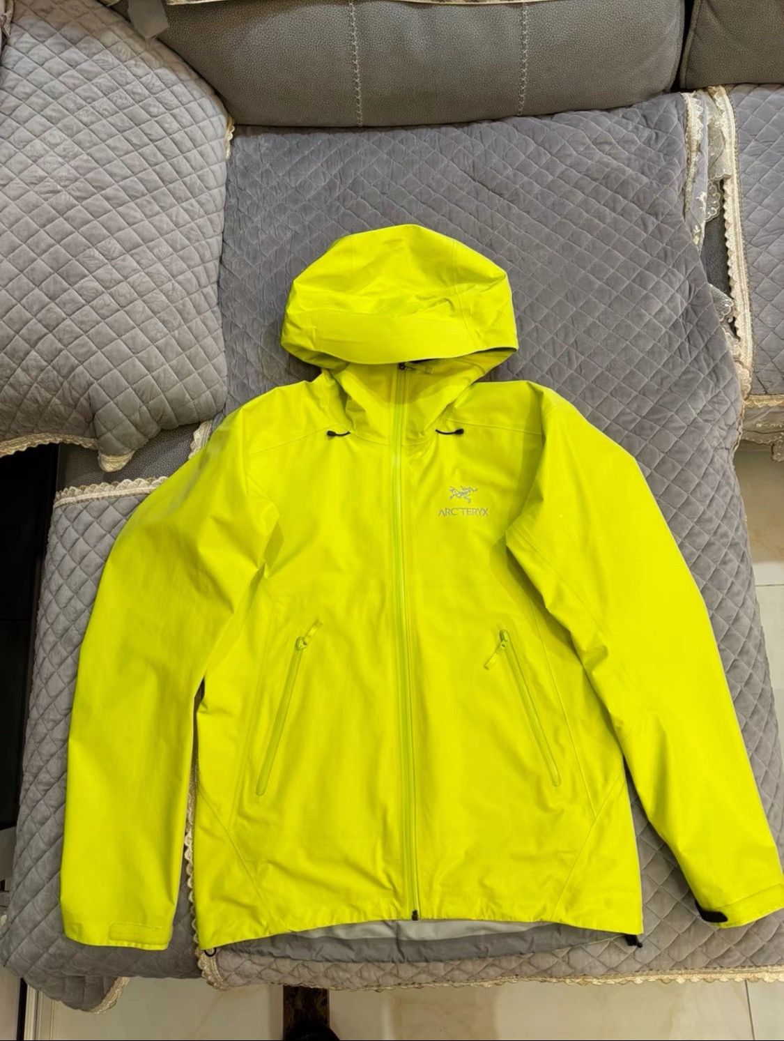 Arc'teryx Arcteryx Beta LT Jacket Tatsu | Grailed