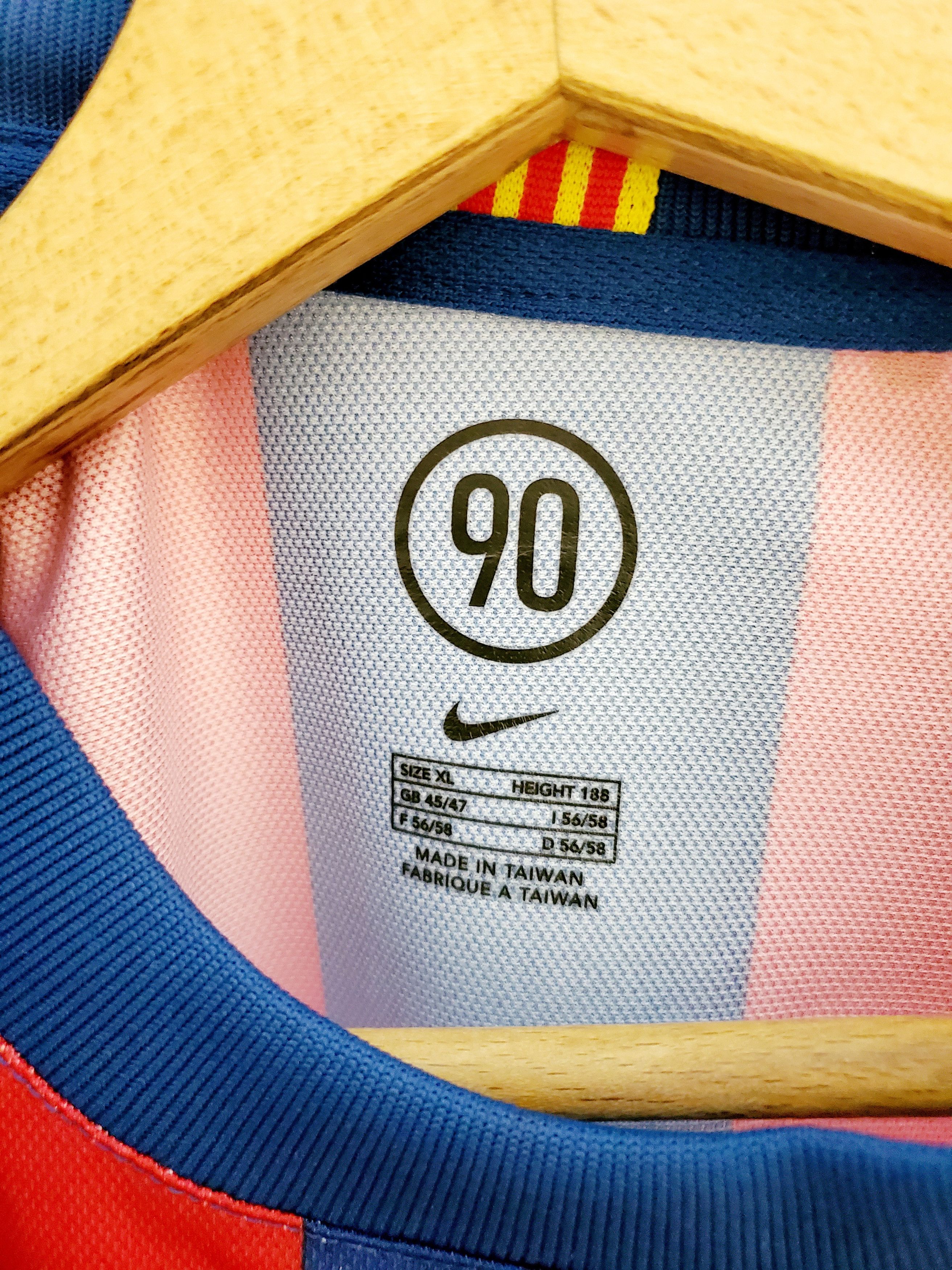 Nike Vintage Nike Barcelona 2005-06 Away jersey new condition Xl Size US XL / EU 56 / 4 - 3 Thumbnail