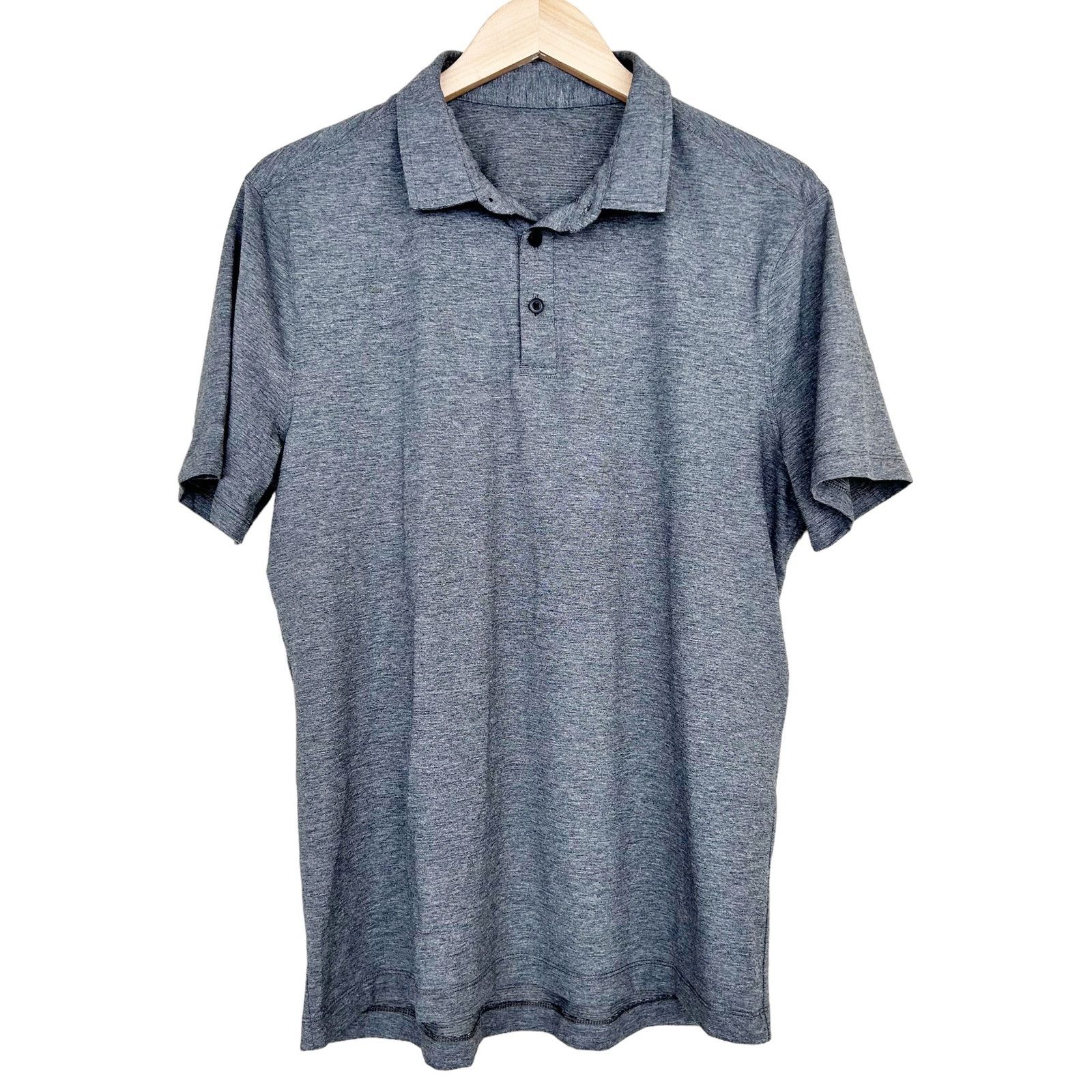 Lululemon Lululemon Gray Short Sleeve Polo Sz M Size US M / EU 48-50 / 2 - 1 Thumbnail